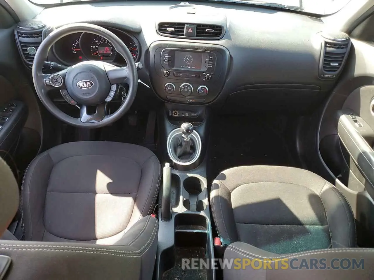 8 Photograph of a damaged car KNDJN2A28K7019522 KIA SOUL 2019
