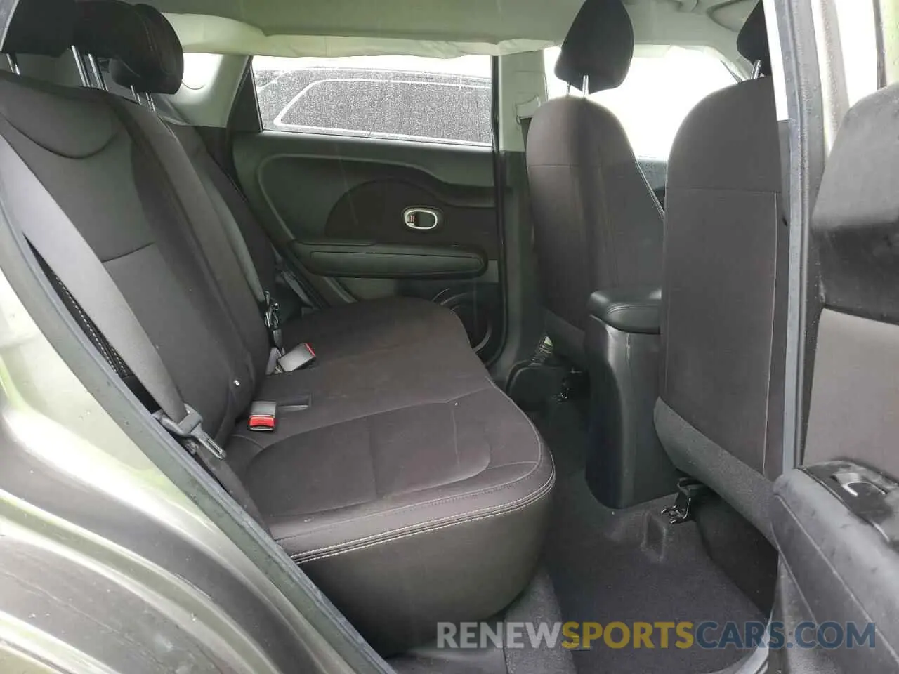 10 Photograph of a damaged car KNDJN2A28K7025384 KIA SOUL 2019