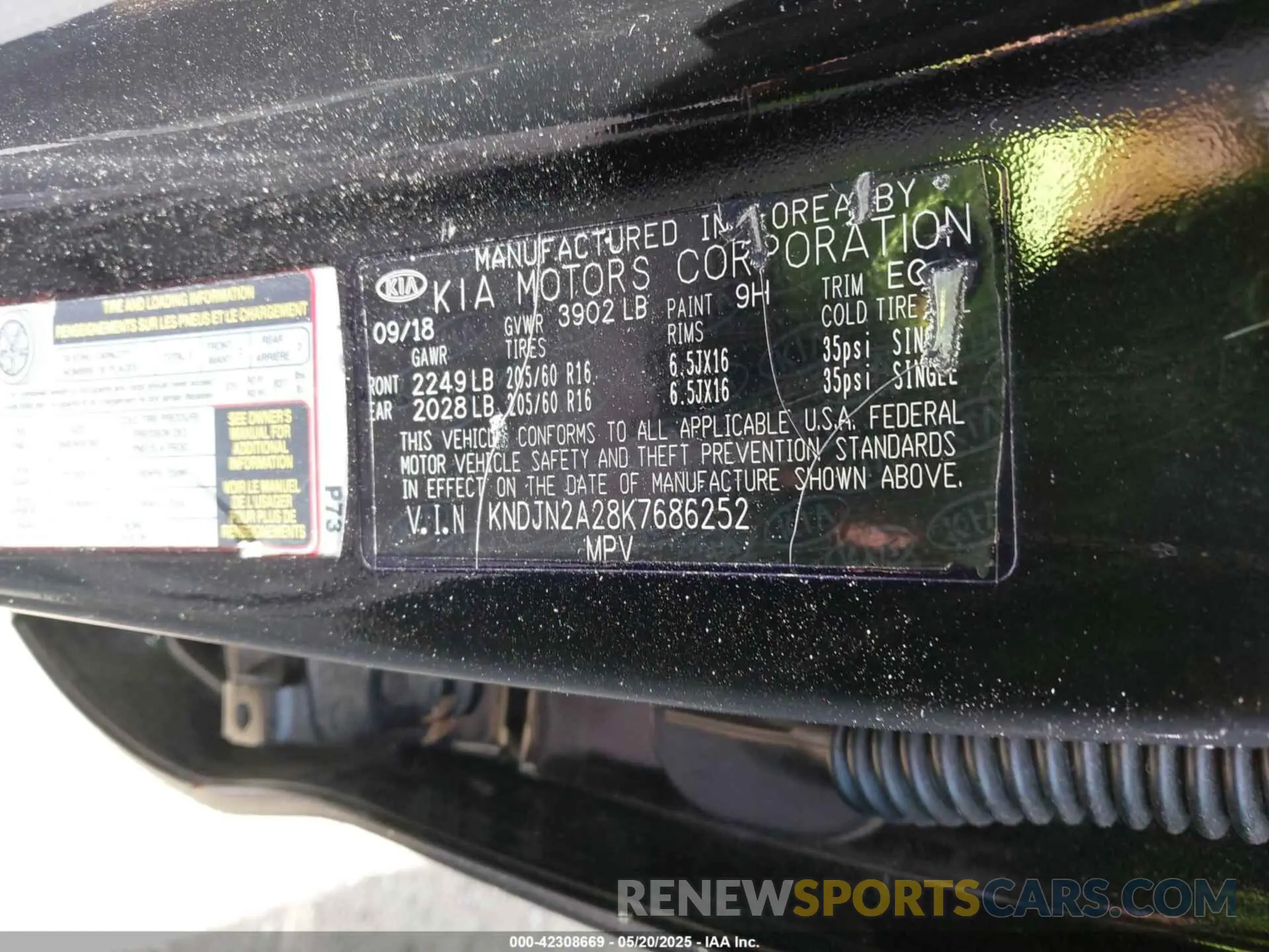 9 Photograph of a damaged car KNDJN2A28K7686252 KIA SOUL 2019