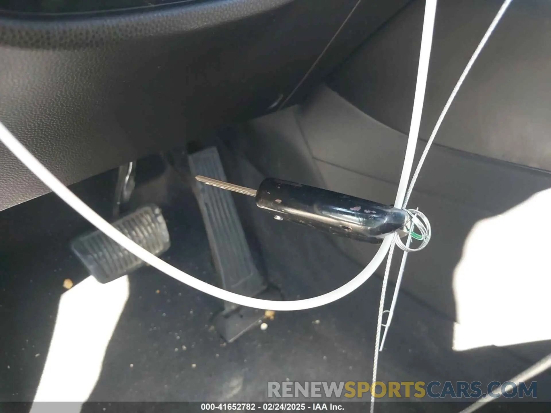 11 Photograph of a damaged car KNDJN2A28K7690429 KIA SOUL 2019