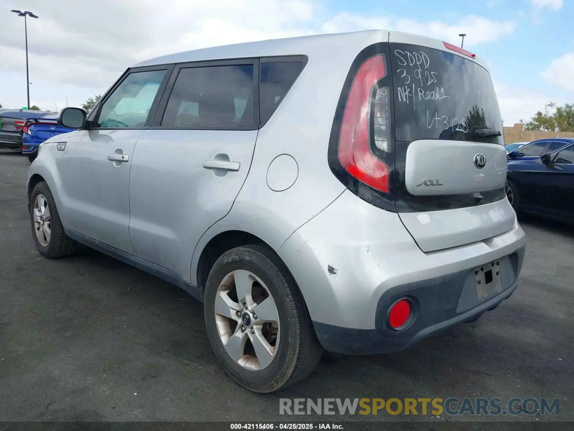 3 Photograph of a damaged car KNDJN2A28K7694447 KIA SOUL 2019
