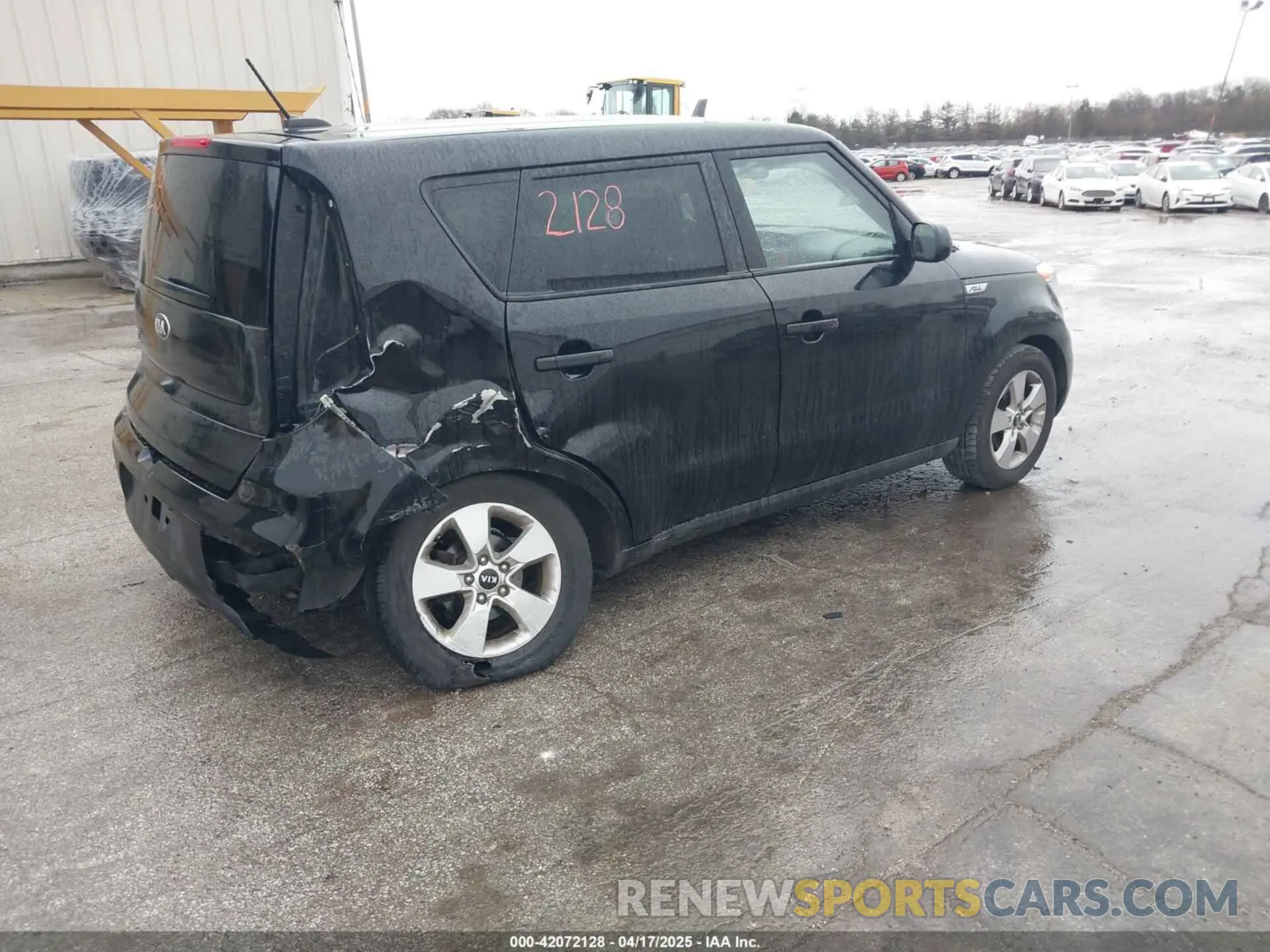 4 Photograph of a damaged car KNDJN2A28K7698935 KIA SOUL 2019