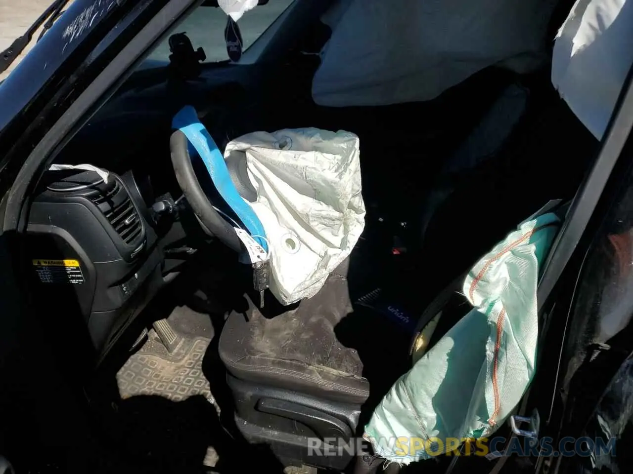 7 Photograph of a damaged car KNDJN2A28K7921734 KIA SOUL 2019