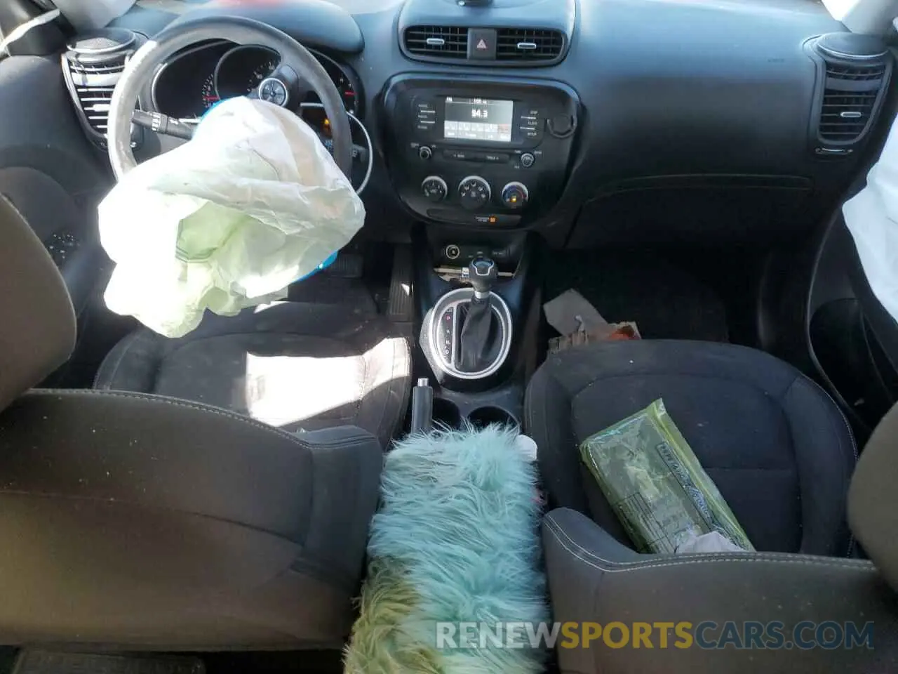 8 Photograph of a damaged car KNDJN2A28K7921734 KIA SOUL 2019