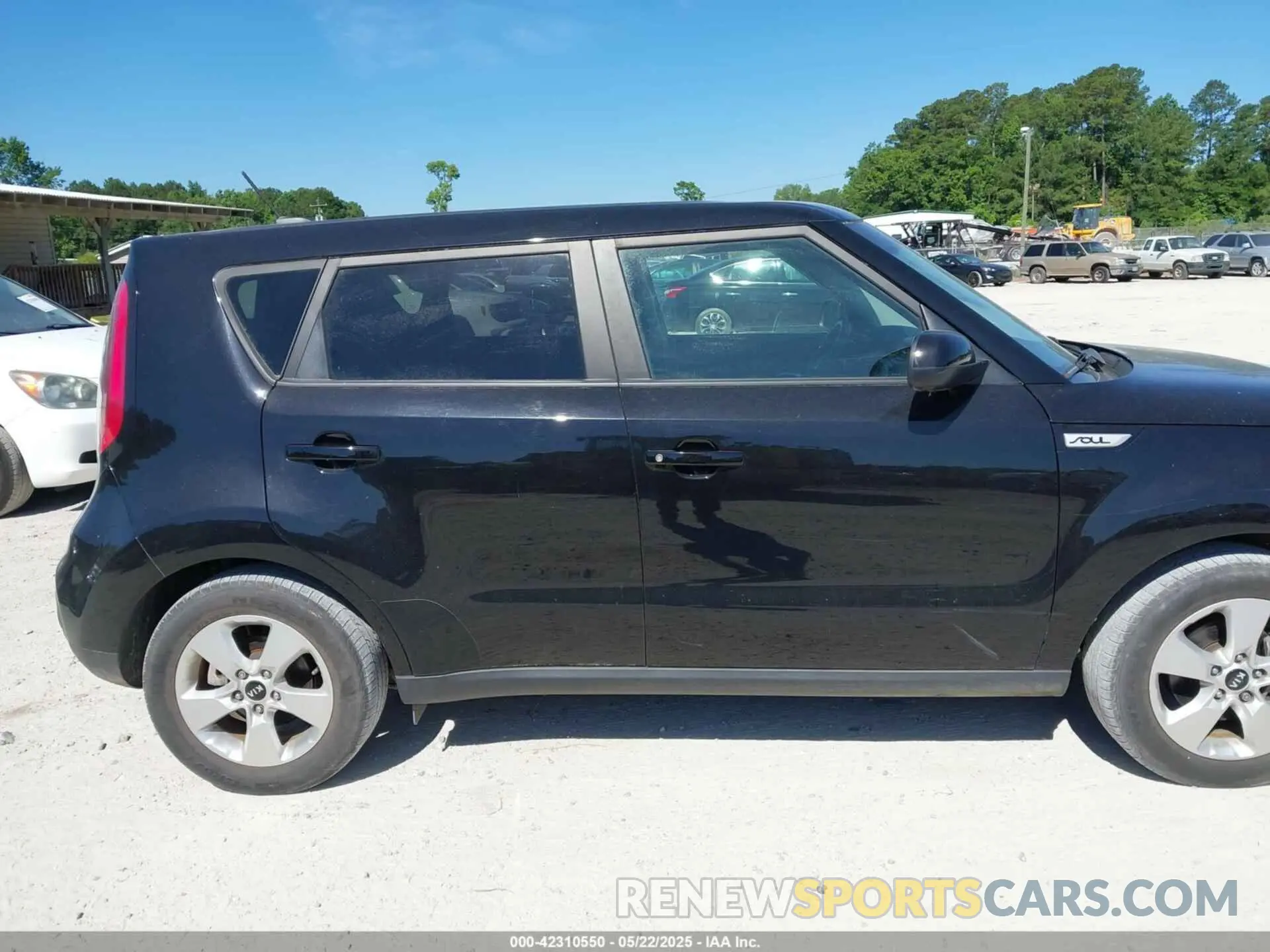 13 Photograph of a damaged car KNDJN2A29K7017178 KIA SOUL 2019