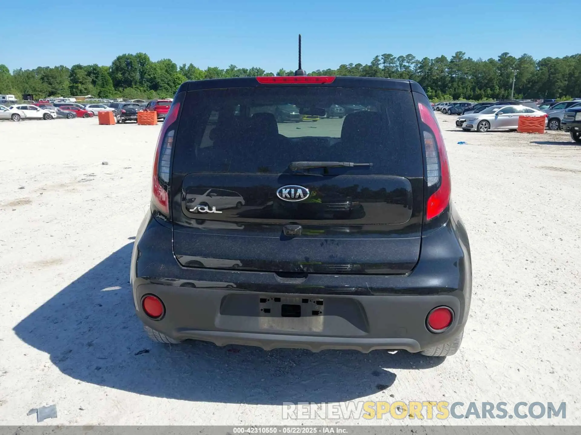 16 Photograph of a damaged car KNDJN2A29K7017178 KIA SOUL 2019