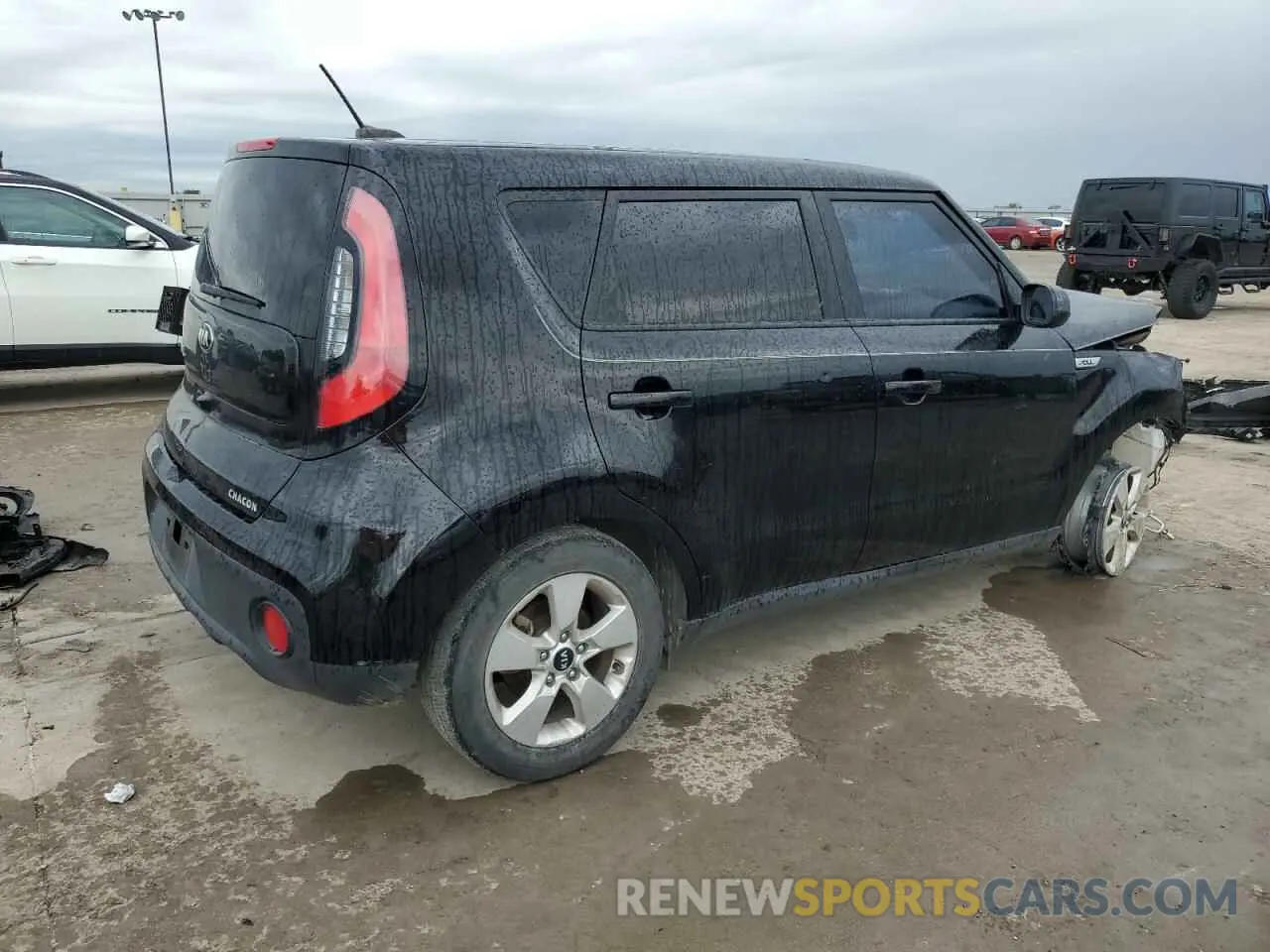 4 Photograph of a damaged car KNDJN2A29K7020016 KIA SOUL 2019