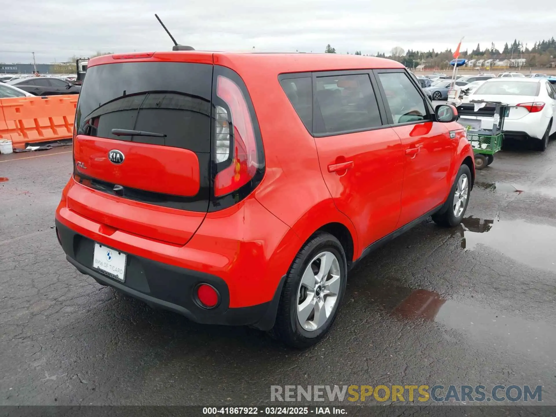 4 Photograph of a damaged car KNDJN2A29K7650098 KIA SOUL 2019