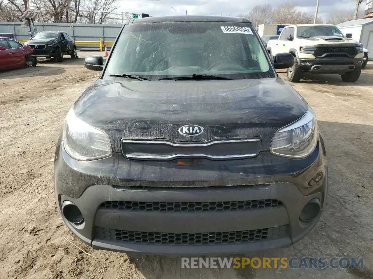 5 Photograph of a damaged car KNDJN2A29K7681934 KIA SOUL 2019
