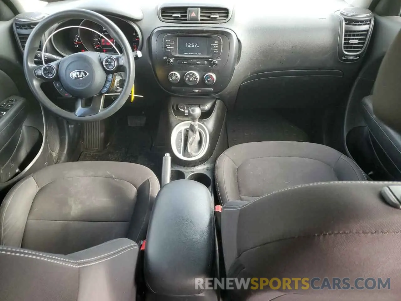 8 Photograph of a damaged car KNDJN2A29K7681934 KIA SOUL 2019
