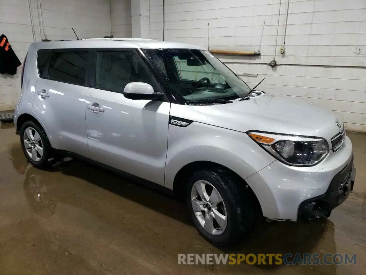 4 Photograph of a damaged car KNDJN2A29K7686597 KIA SOUL 2019