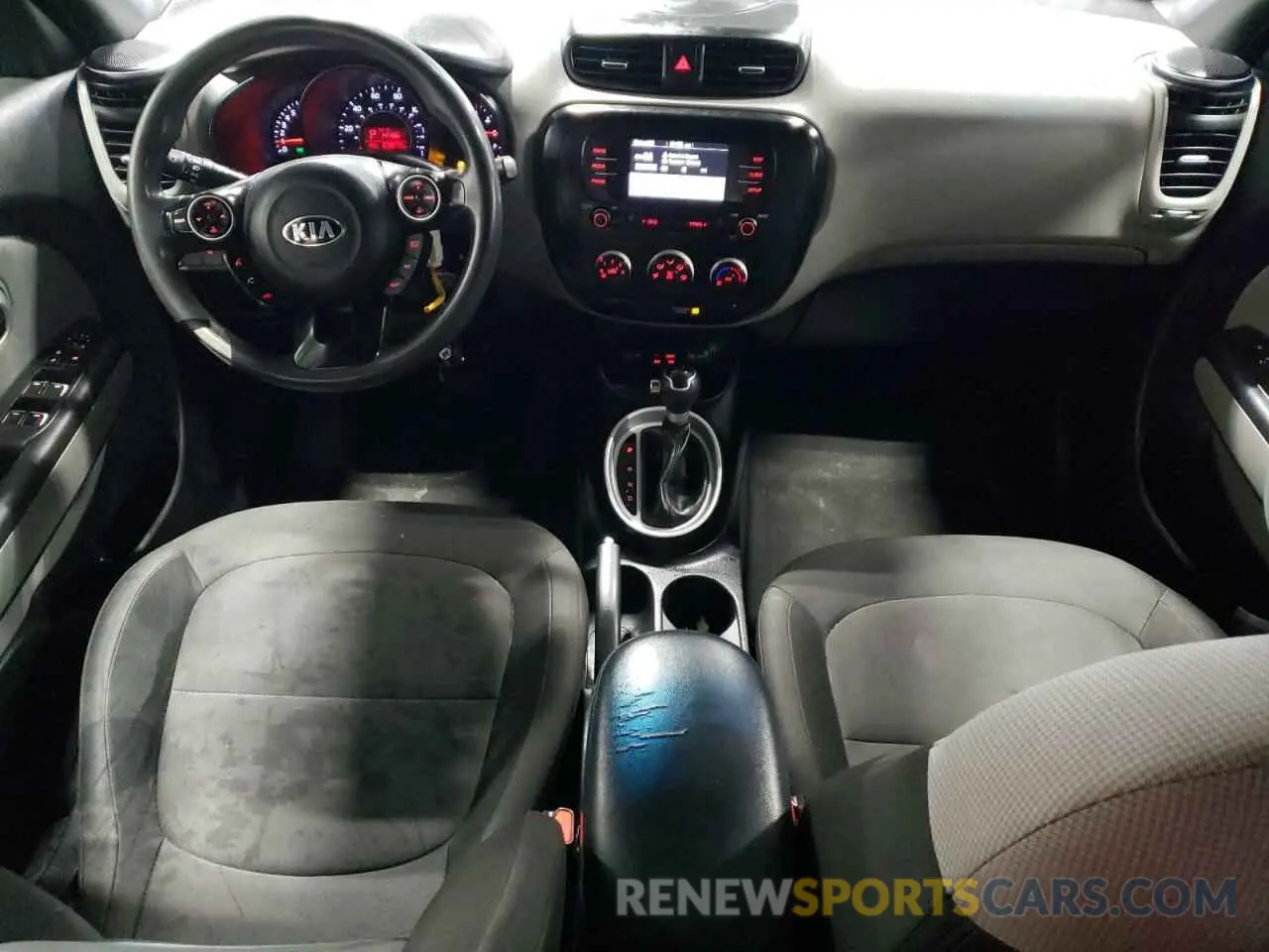 8 Photograph of a damaged car KNDJN2A29K7686597 KIA SOUL 2019