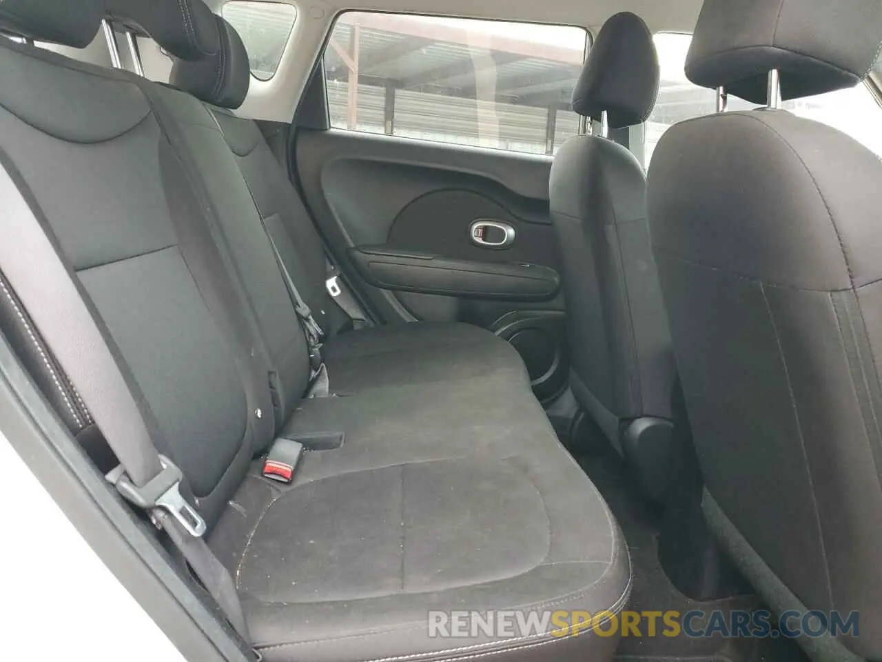10 Photograph of a damaged car KNDJN2A29K7687250 KIA SOUL 2019