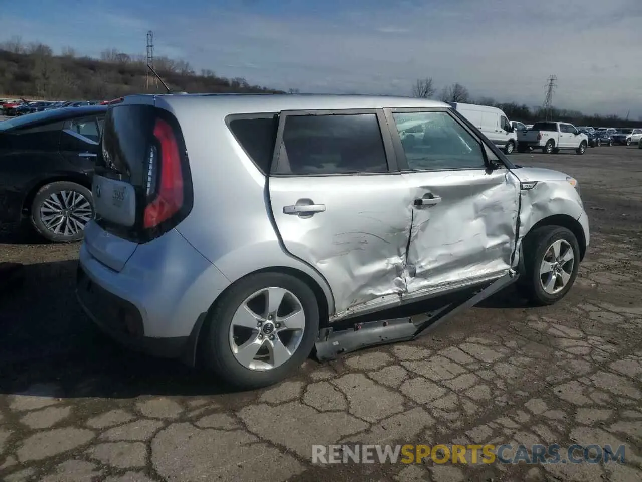 3 Photograph of a damaged car KNDJN2A29K7696157 KIA SOUL 2019