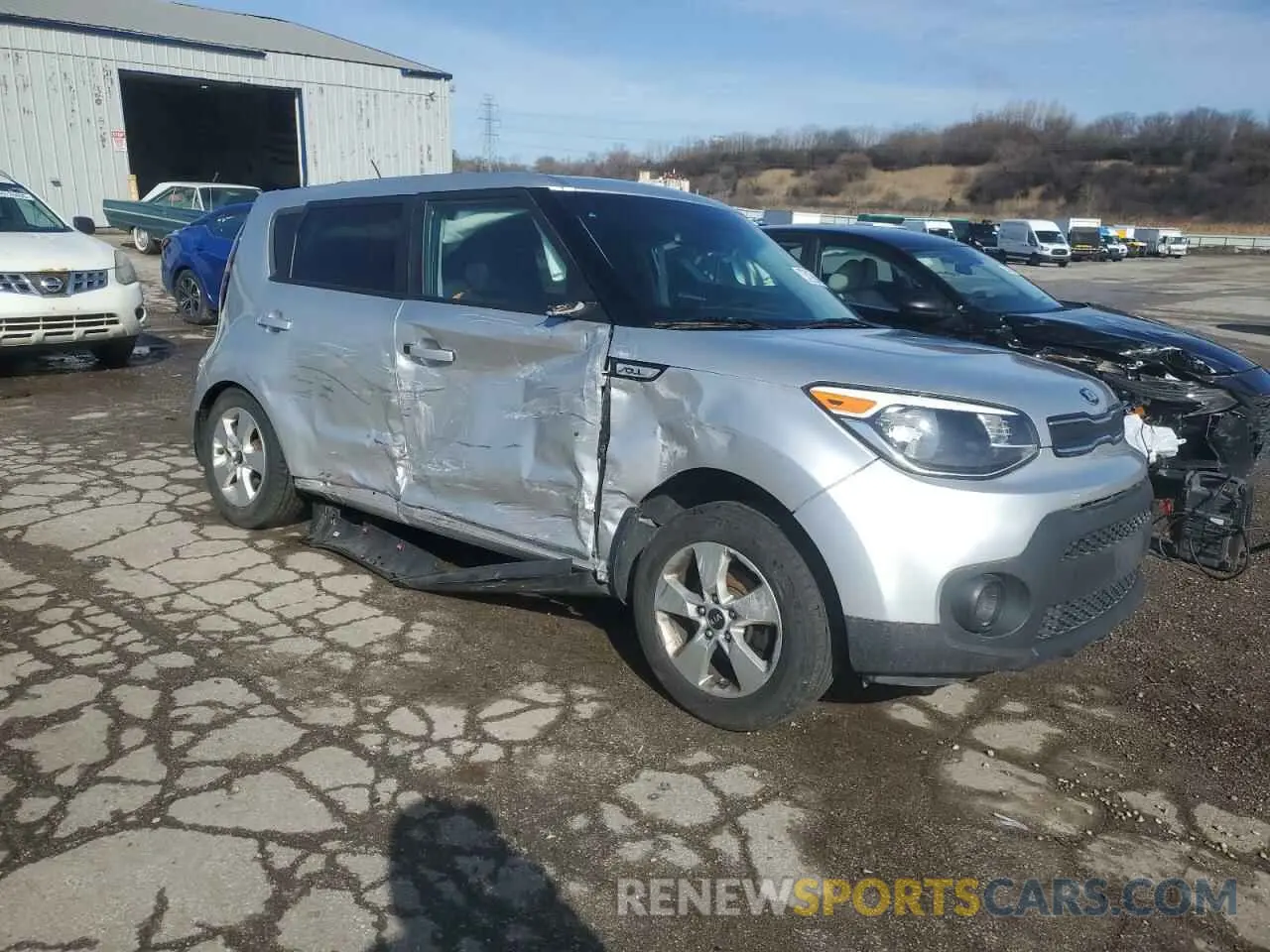 4 Photograph of a damaged car KNDJN2A29K7696157 KIA SOUL 2019