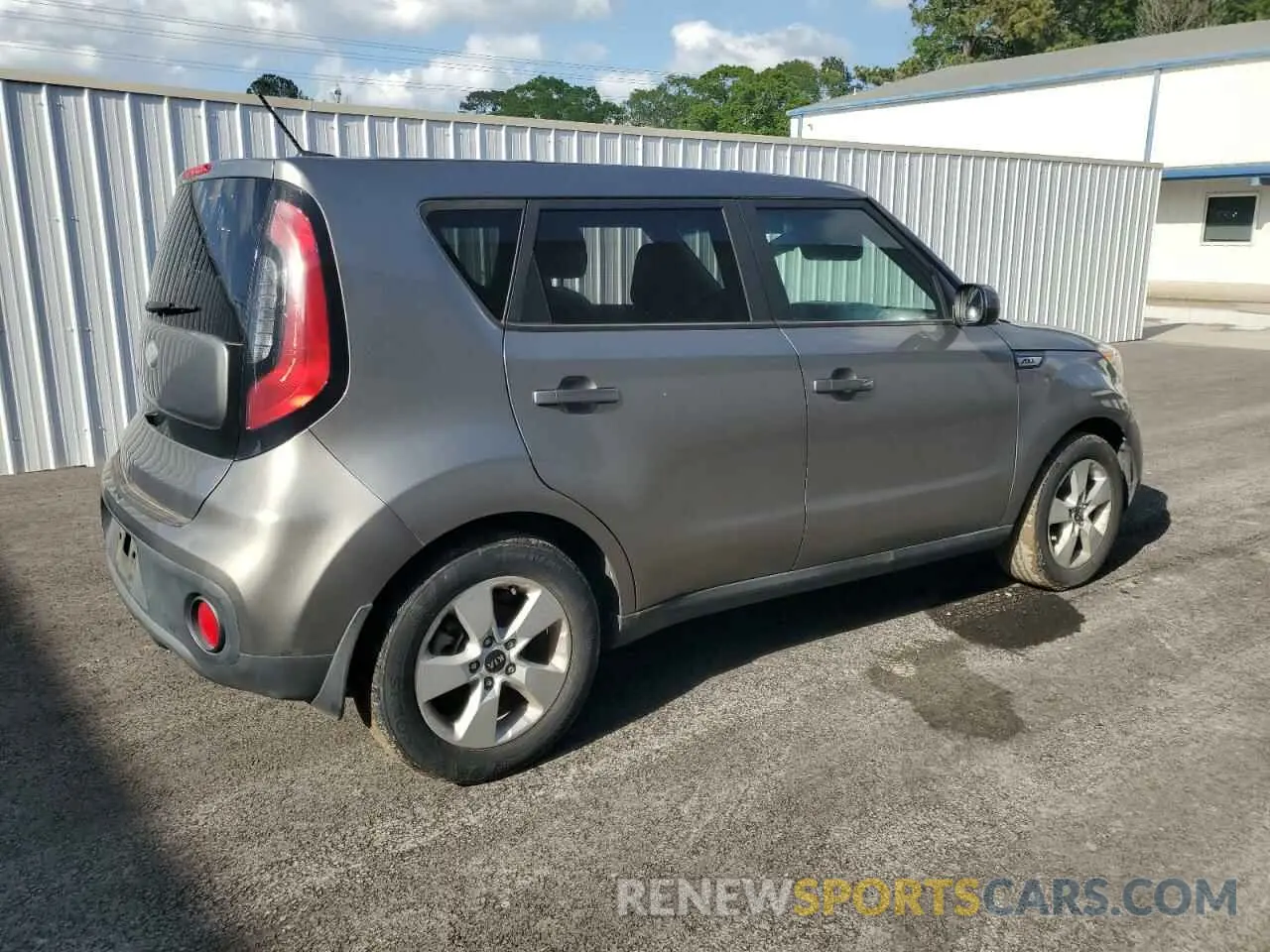 3 Photograph of a damaged car KNDJN2A2XK7670568 KIA SOUL 2019