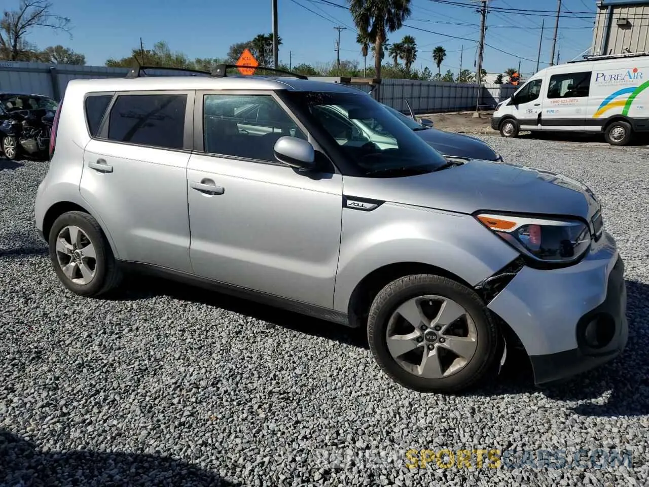 4 Photograph of a damaged car KNDJN2A2XK7678413 KIA SOUL 2019