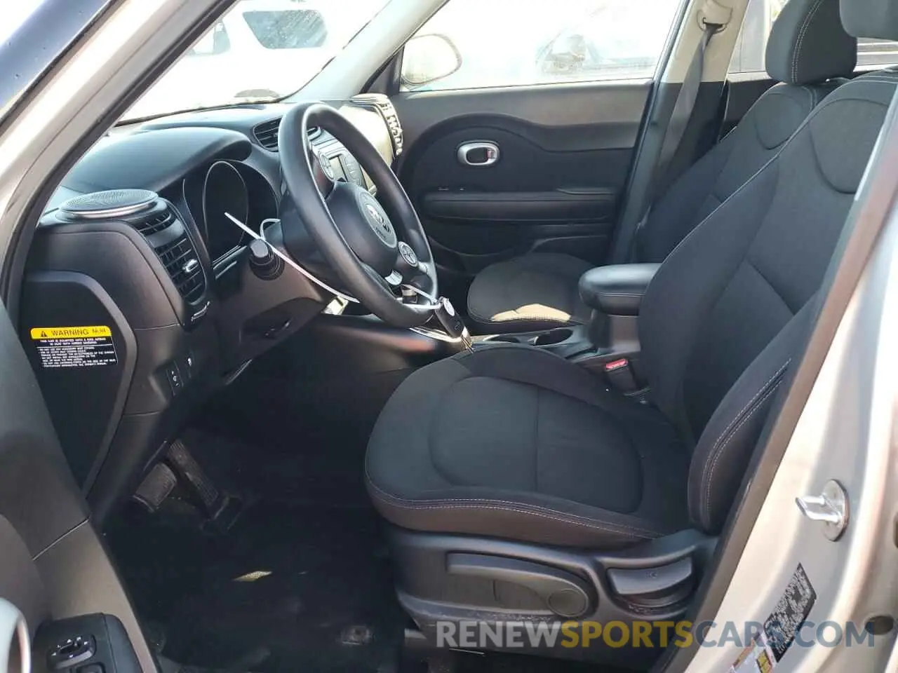 7 Photograph of a damaged car KNDJN2A2XK7678413 KIA SOUL 2019