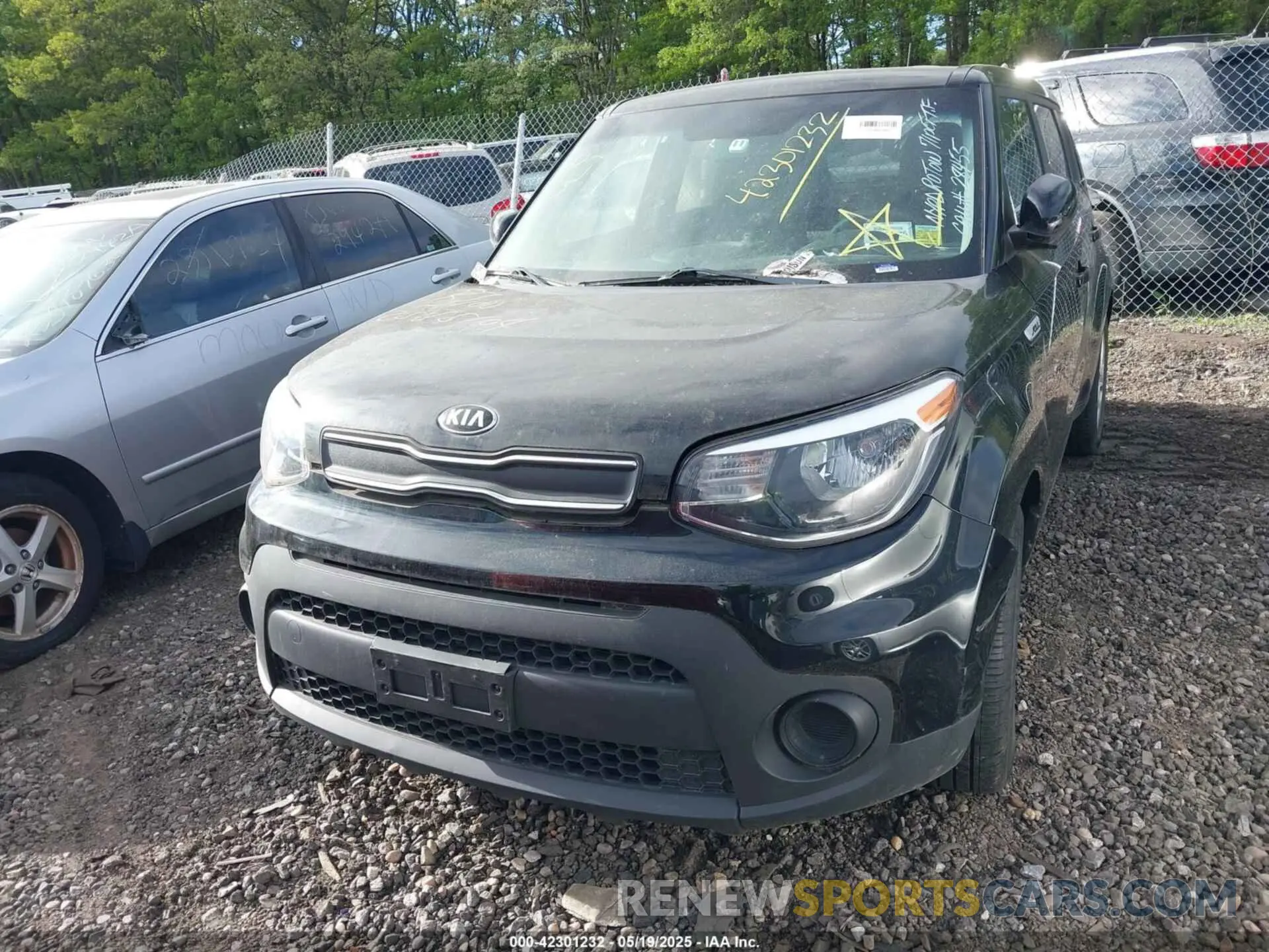 11 Photograph of a damaged car KNDJN2A2XK7908371 KIA SOUL 2019
