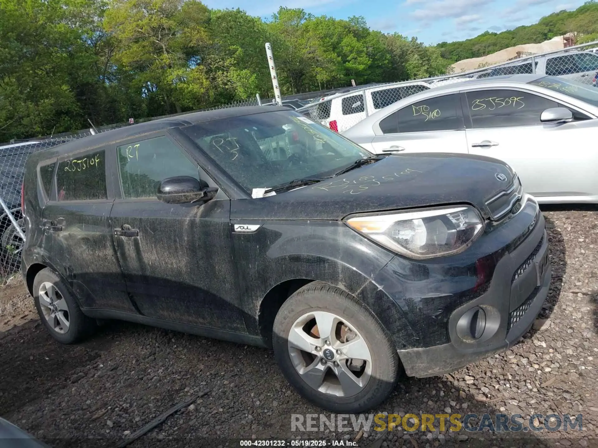 12 Photograph of a damaged car KNDJN2A2XK7908371 KIA SOUL 2019