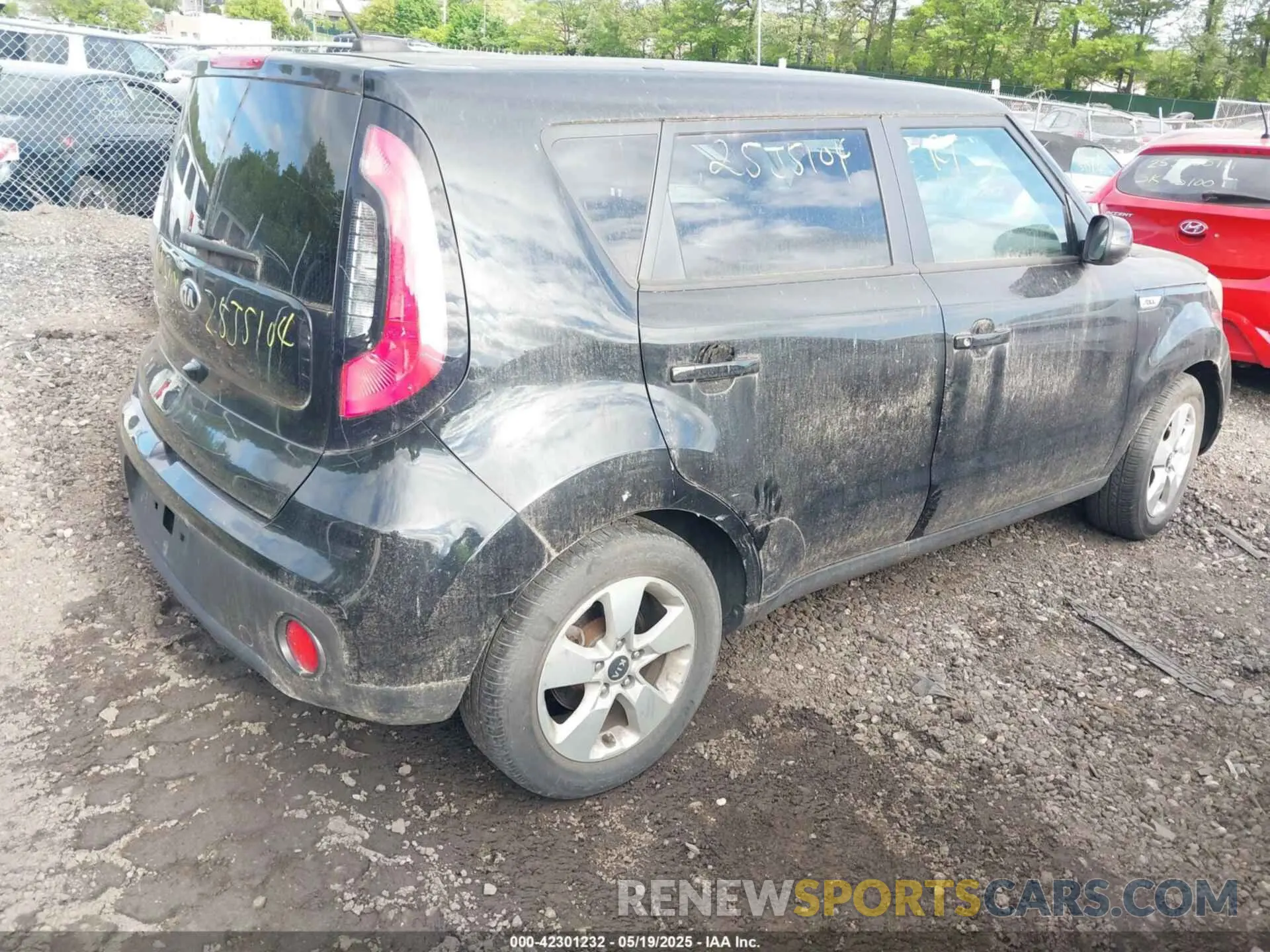 4 Photograph of a damaged car KNDJN2A2XK7908371 KIA SOUL 2019