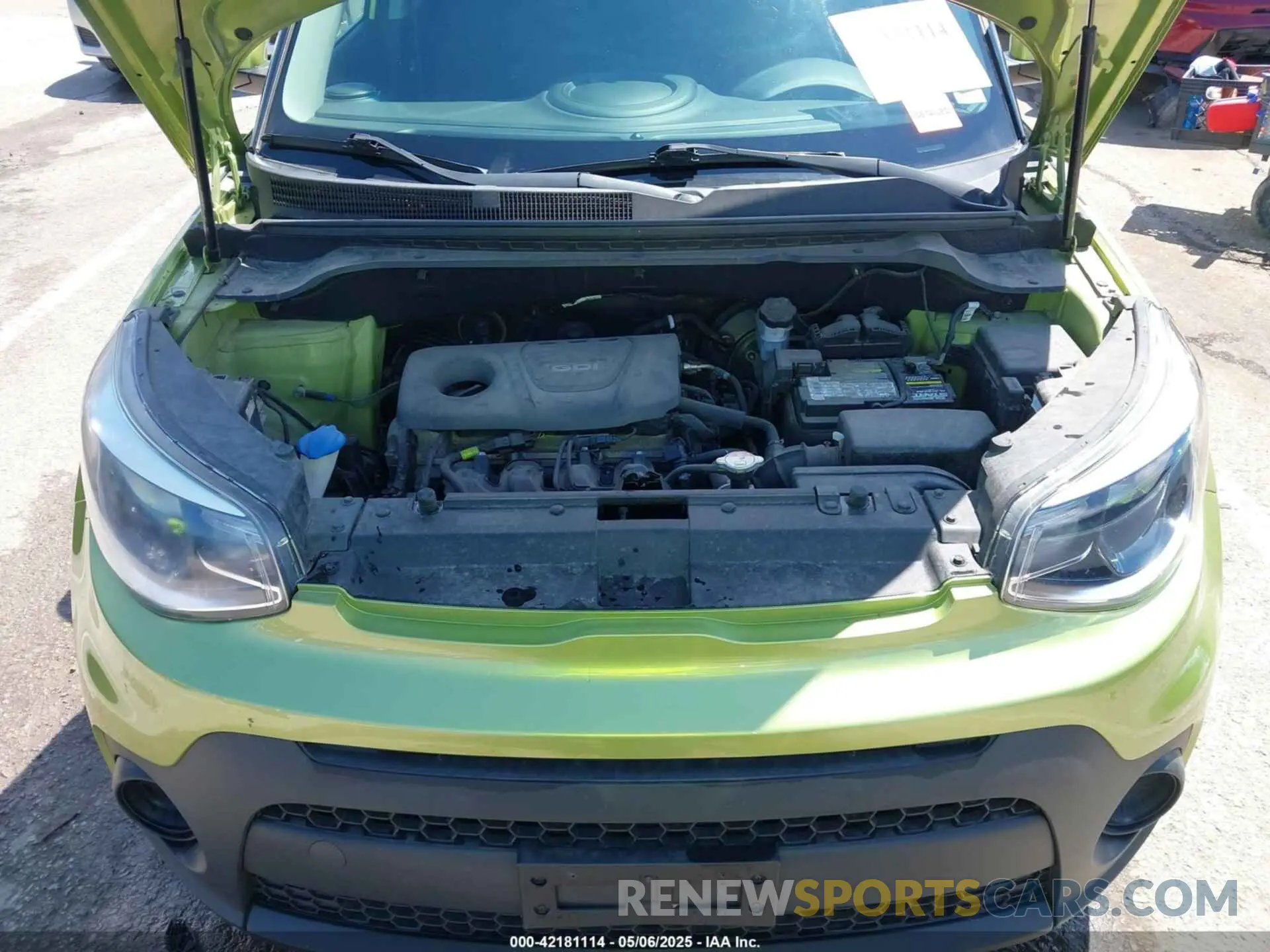 10 Photograph of a damaged car KNDJN2A2XK7912484 KIA SOUL 2019