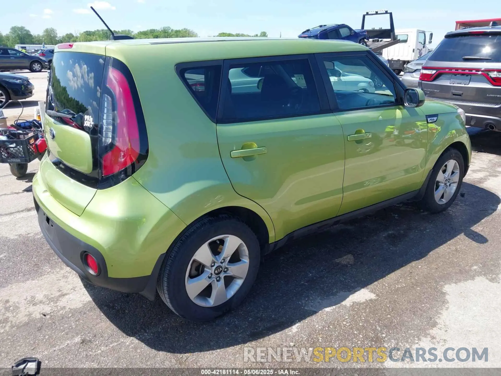 4 Photograph of a damaged car KNDJN2A2XK7912484 KIA SOUL 2019