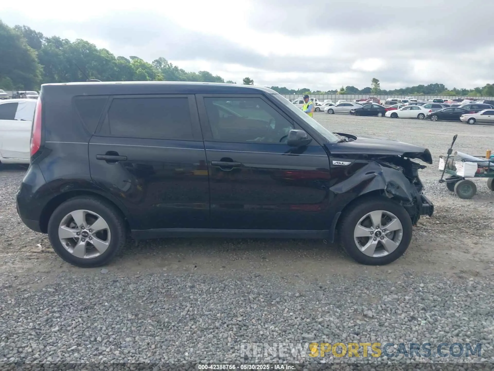 14 Photograph of a damaged car KNDJN2A2XK7919614 KIA SOUL 2019