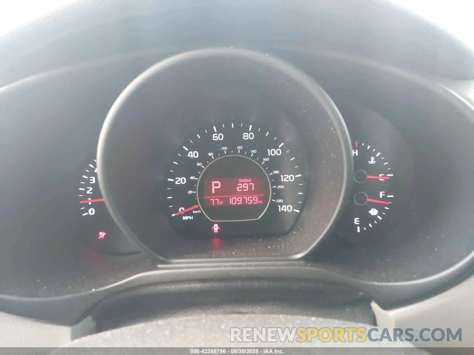 16 Photograph of a damaged car KNDJN2A2XK7919614 KIA SOUL 2019