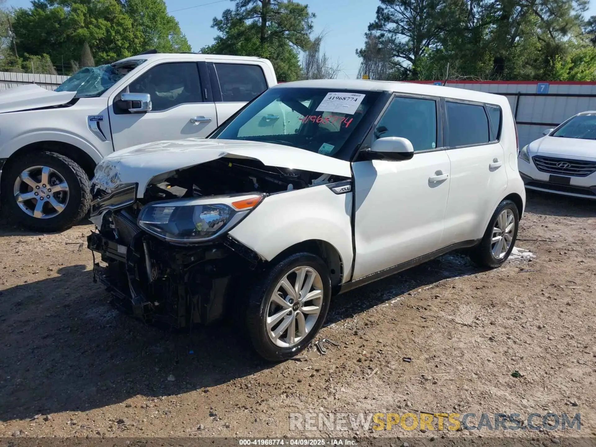 2 Photograph of a damaged car KNDJP3A50K7021873 KIA SOUL 2019