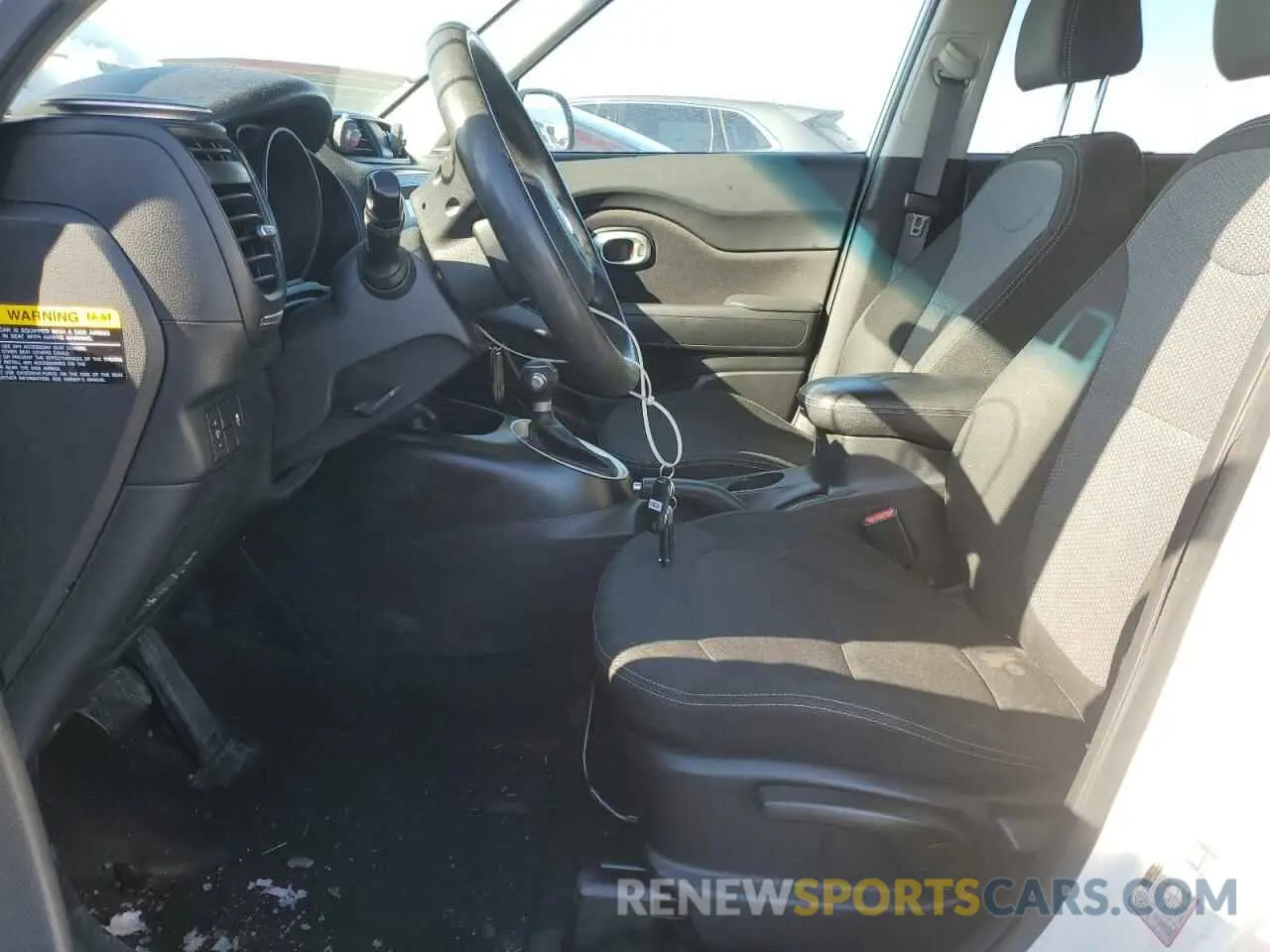 7 Photograph of a damaged car KNDJP3A50K7640456 KIA SOUL 2019