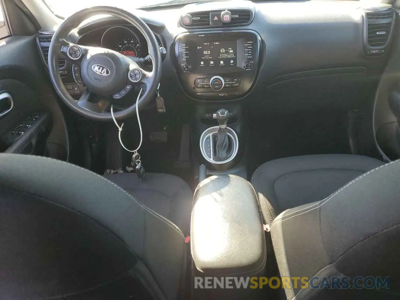 8 Photograph of a damaged car KNDJP3A50K7640456 KIA SOUL 2019