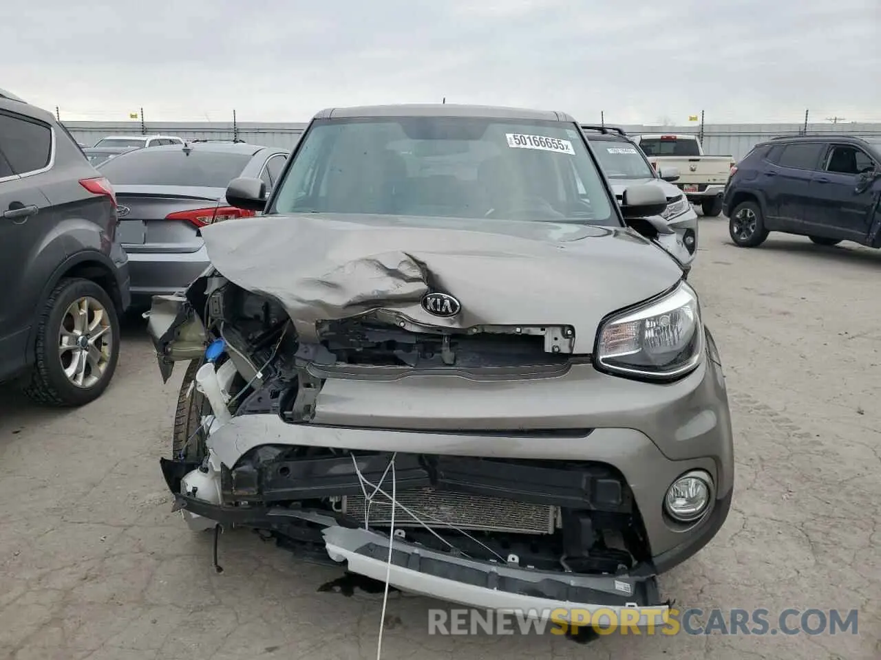 5 Photograph of a damaged car KNDJP3A50K7649934 KIA SOUL 2019