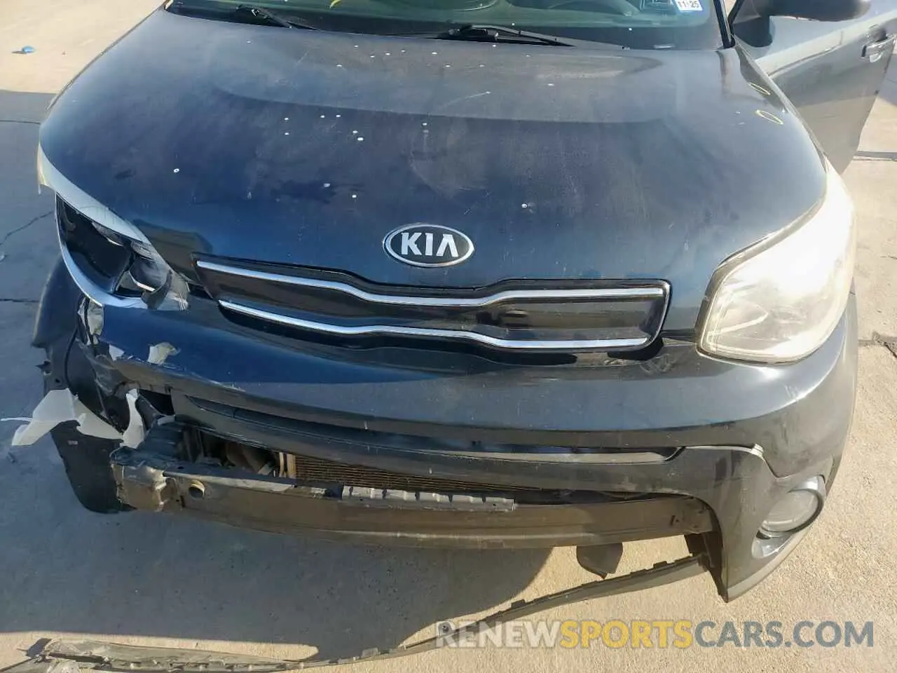 12 Photograph of a damaged car KNDJP3A50K7666331 KIA SOUL 2019