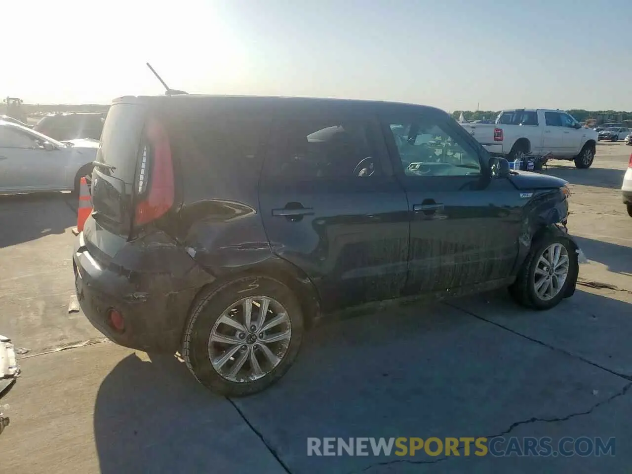 3 Photograph of a damaged car KNDJP3A50K7666331 KIA SOUL 2019