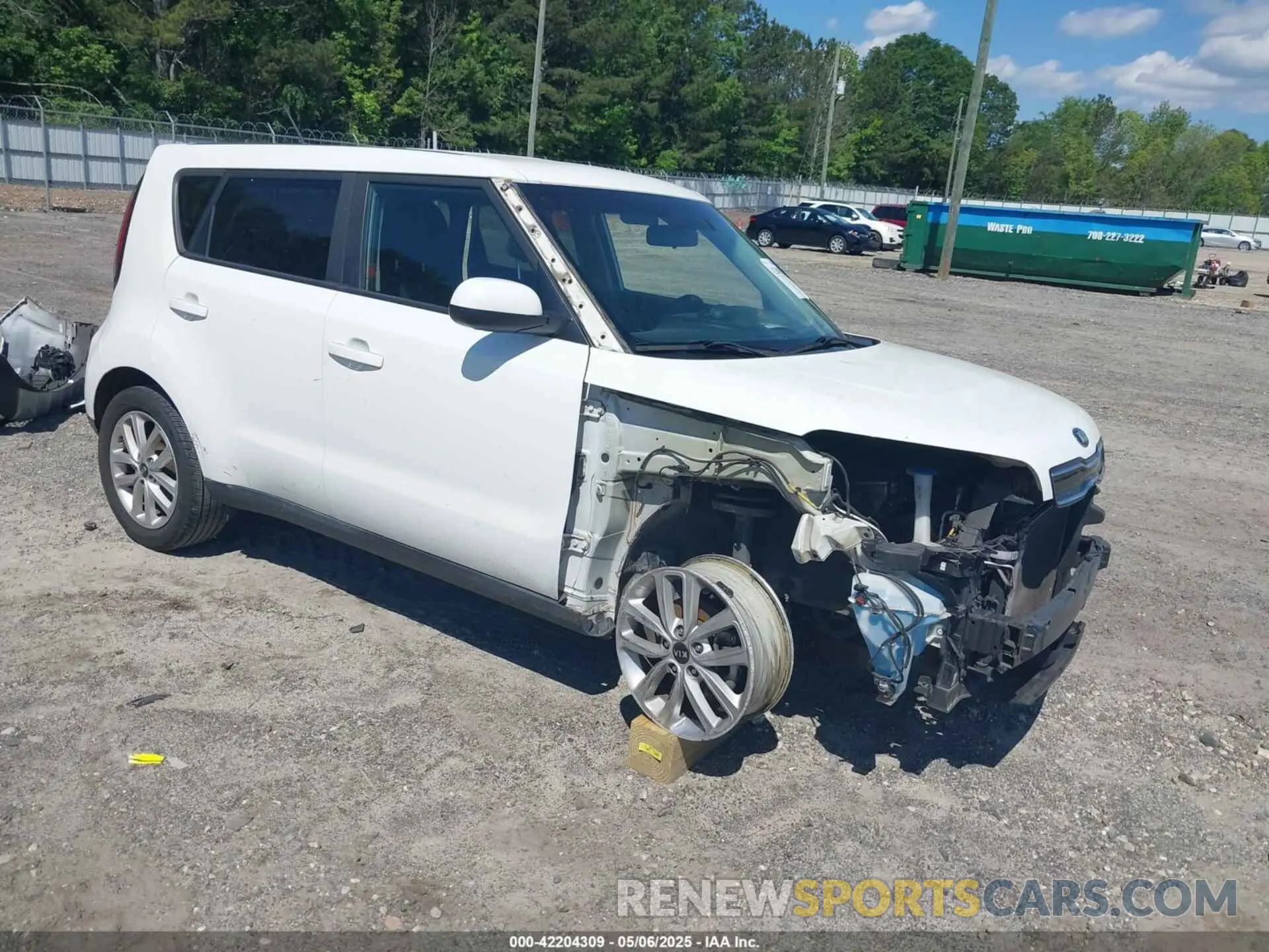 1 Photograph of a damaged car KNDJP3A50K7666829 KIA SOUL 2019
