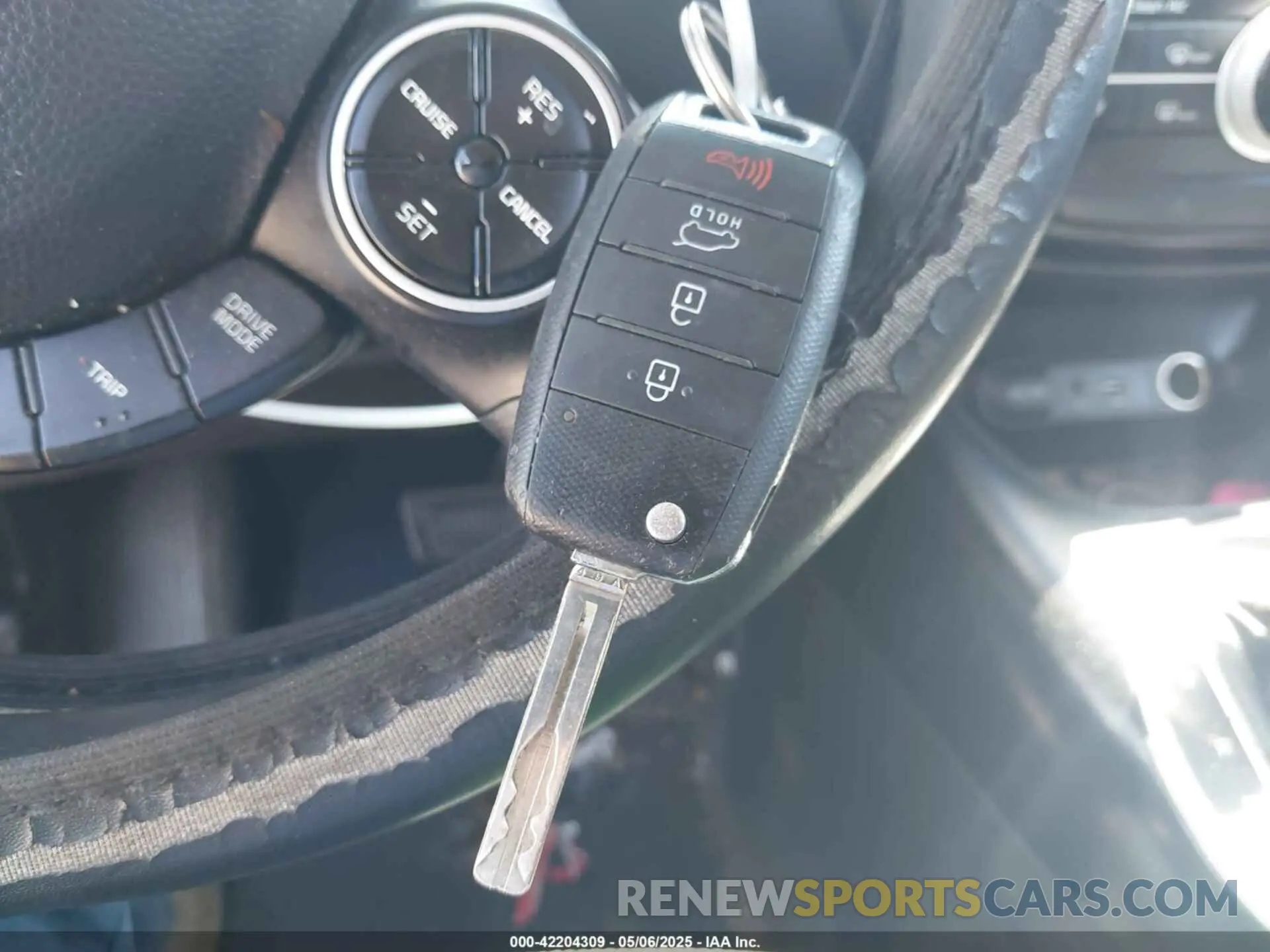 11 Photograph of a damaged car KNDJP3A50K7666829 KIA SOUL 2019