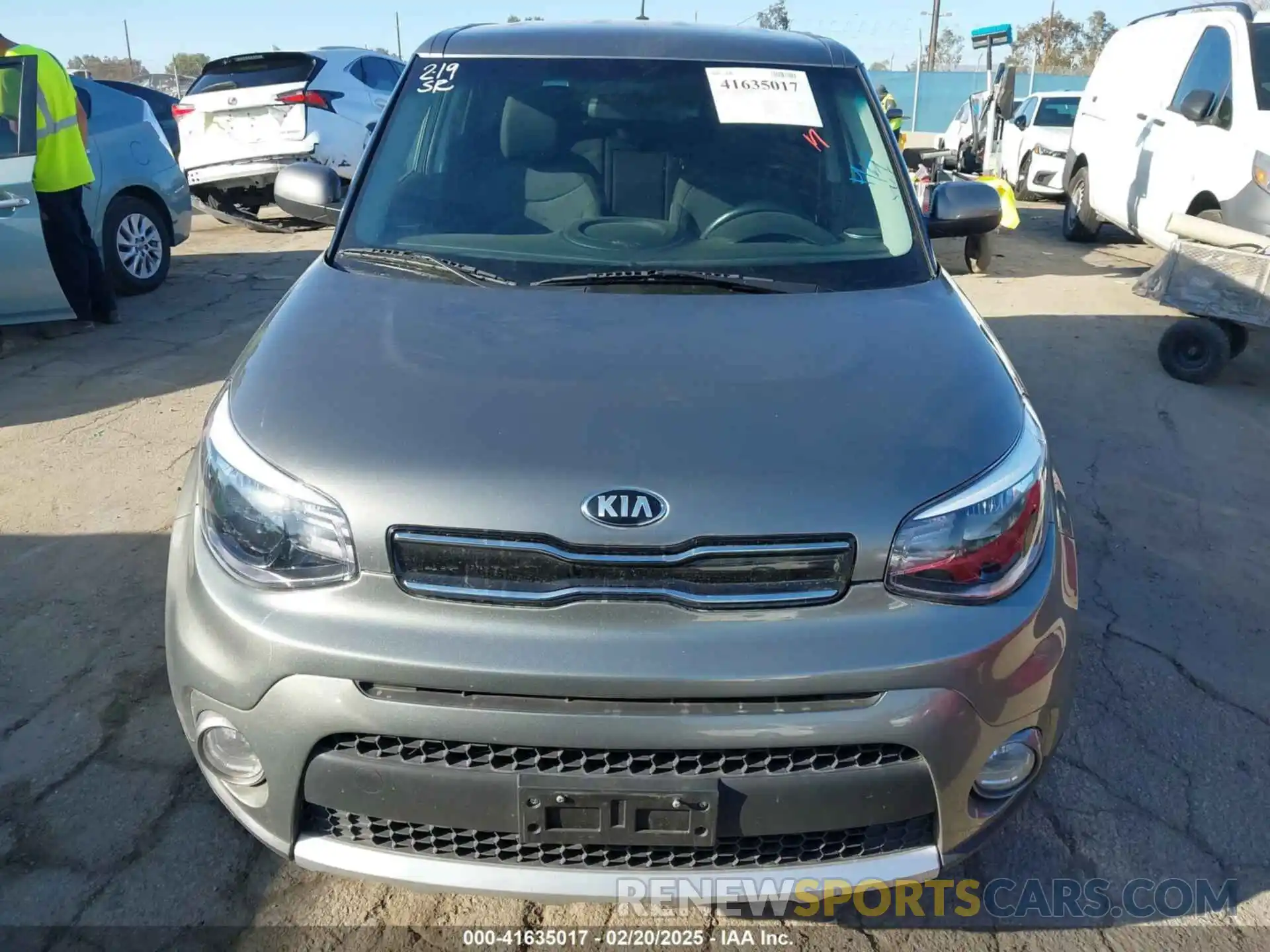 11 Photograph of a damaged car KNDJP3A50K7698812 KIA SOUL 2019