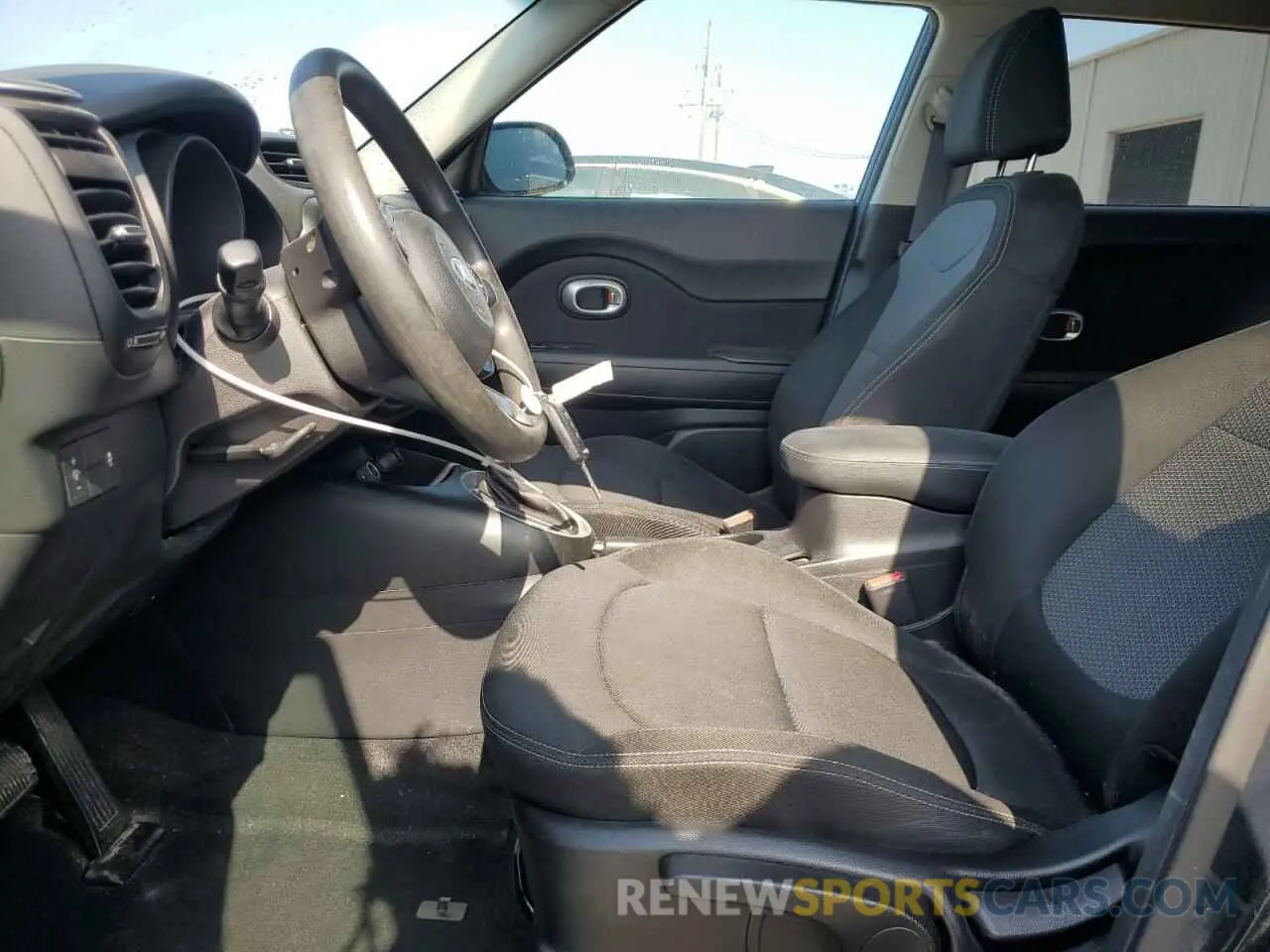 7 Photograph of a damaged car KNDJP3A51K7012194 KIA SOUL 2019