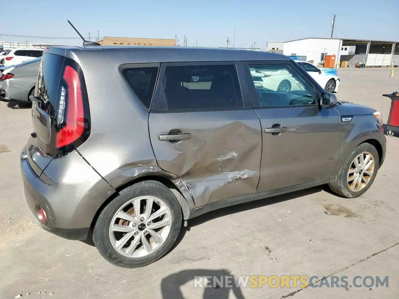 3 Photograph of a damaged car KNDJP3A51K7631927 KIA SOUL 2019