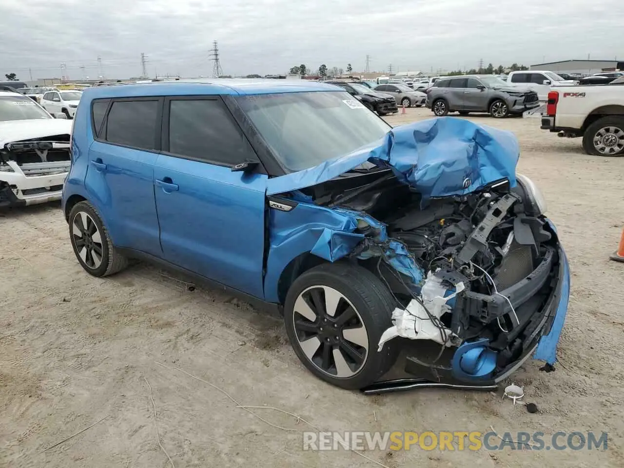 4 Photograph of a damaged car KNDJP3A51K7644726 KIA SOUL 2019