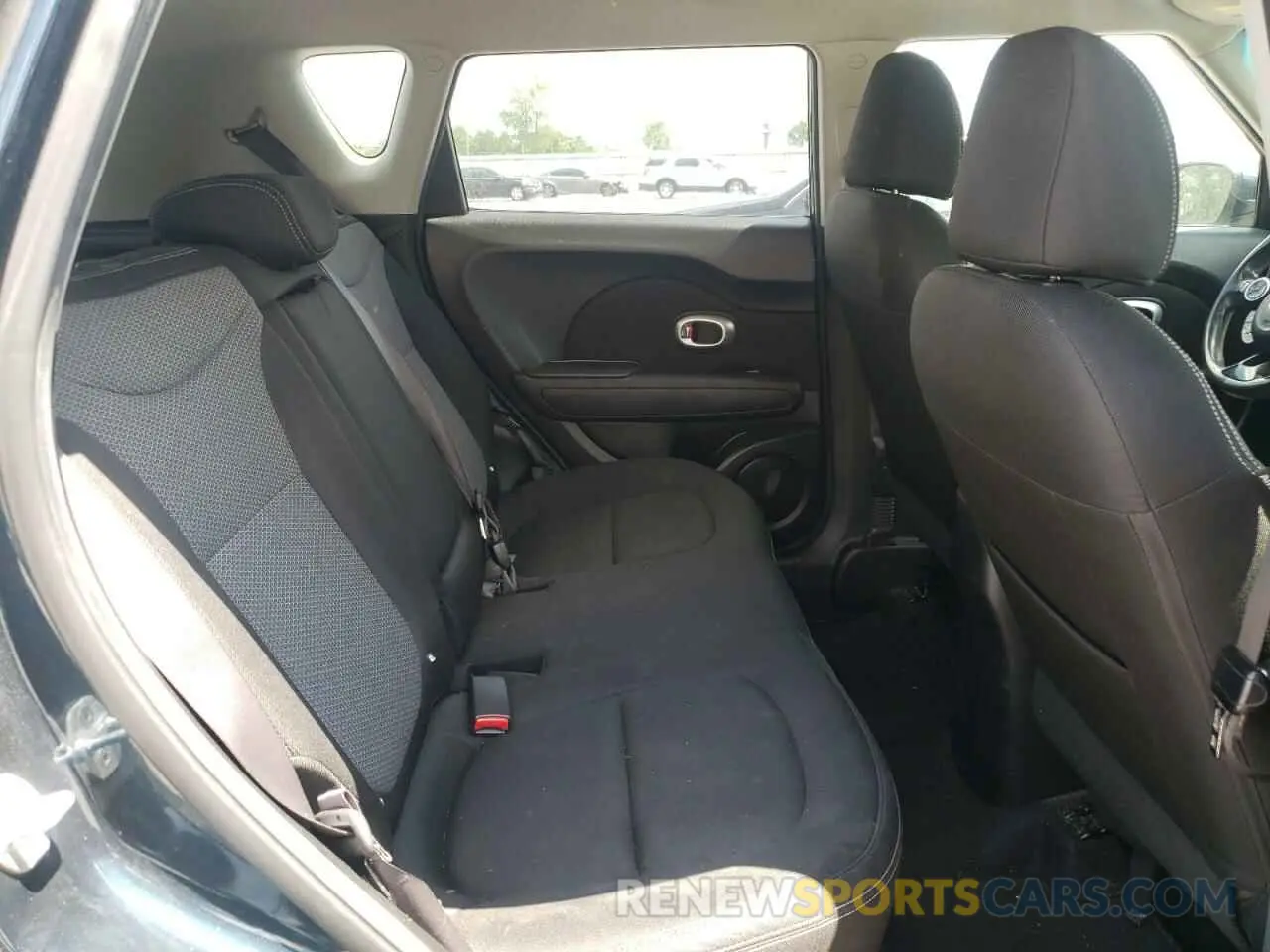 11 Photograph of a damaged car KNDJP3A51K7648355 KIA SOUL 2019