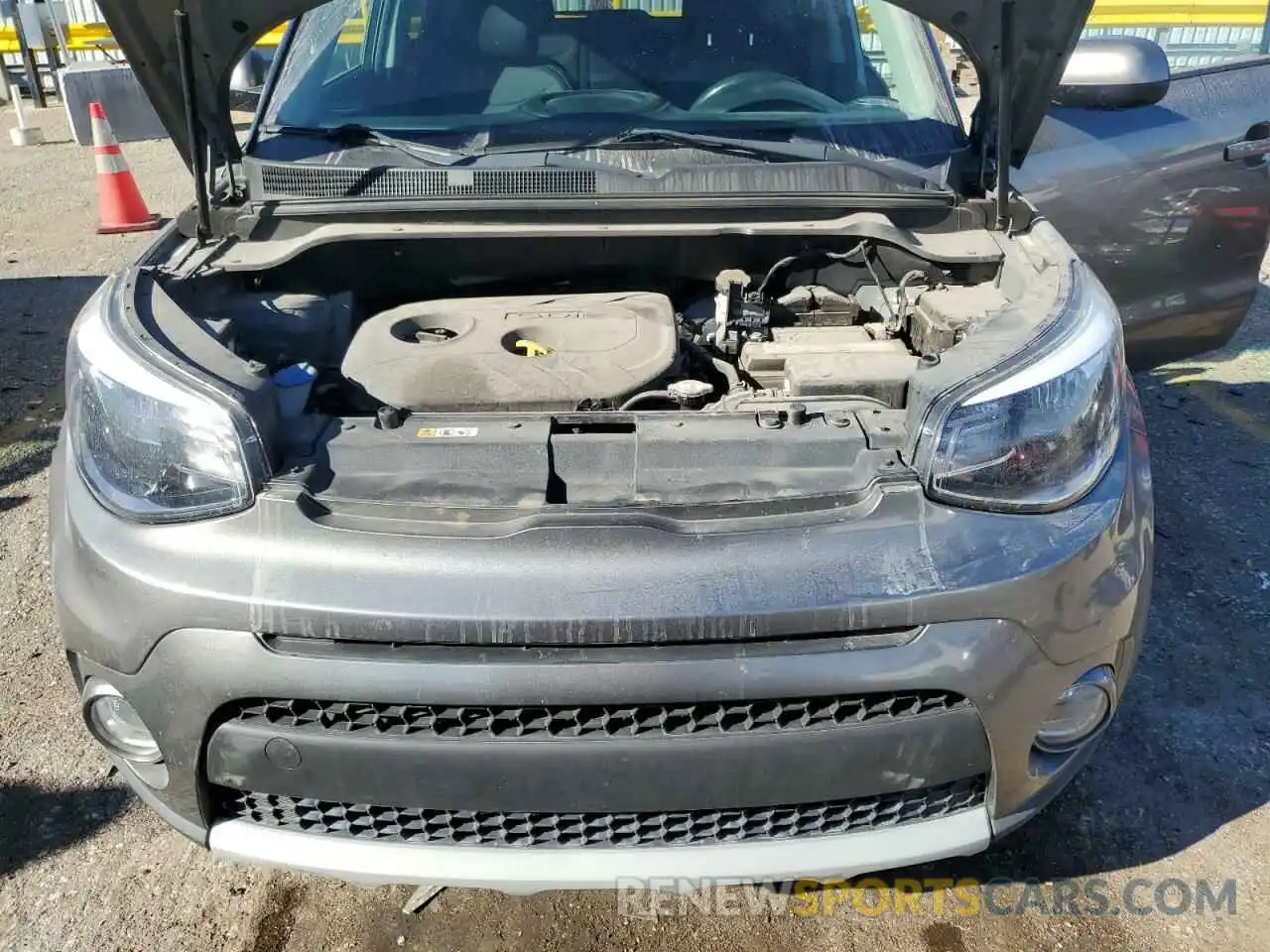 11 Photograph of a damaged car KNDJP3A51K7653992 KIA SOUL 2019