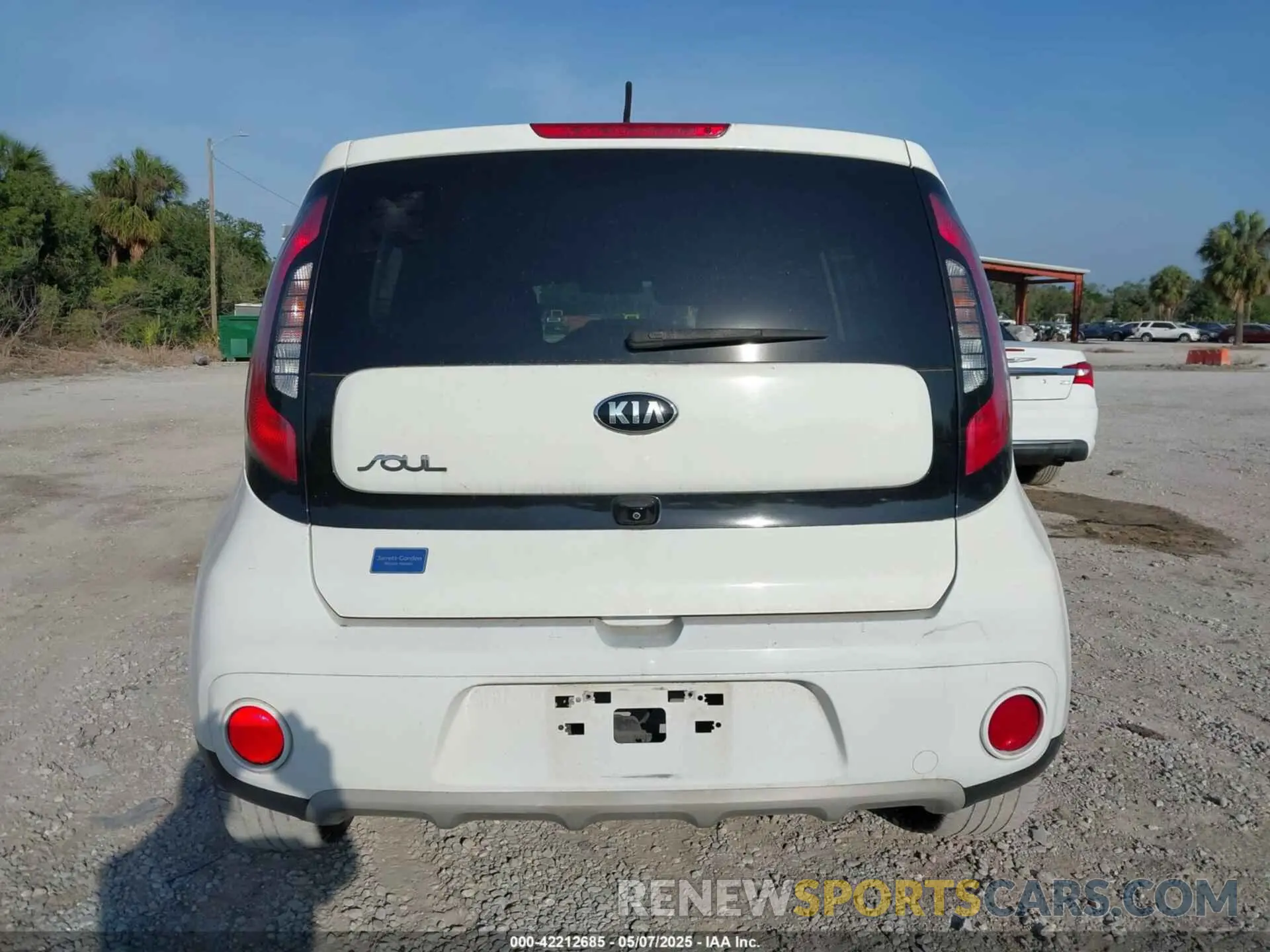 16 Photograph of a damaged car KNDJP3A51K7675474 KIA SOUL 2019