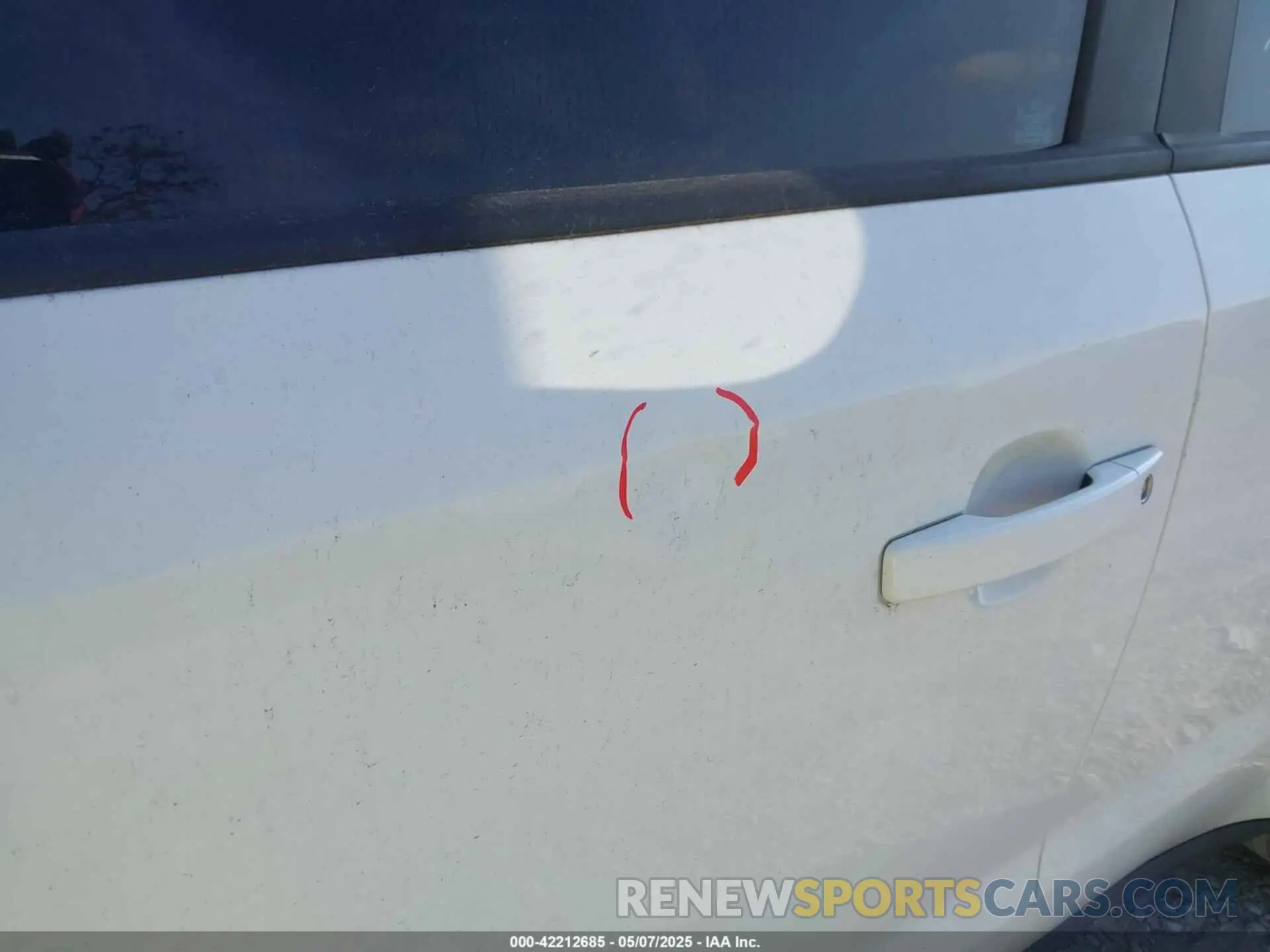 18 Photograph of a damaged car KNDJP3A51K7675474 KIA SOUL 2019