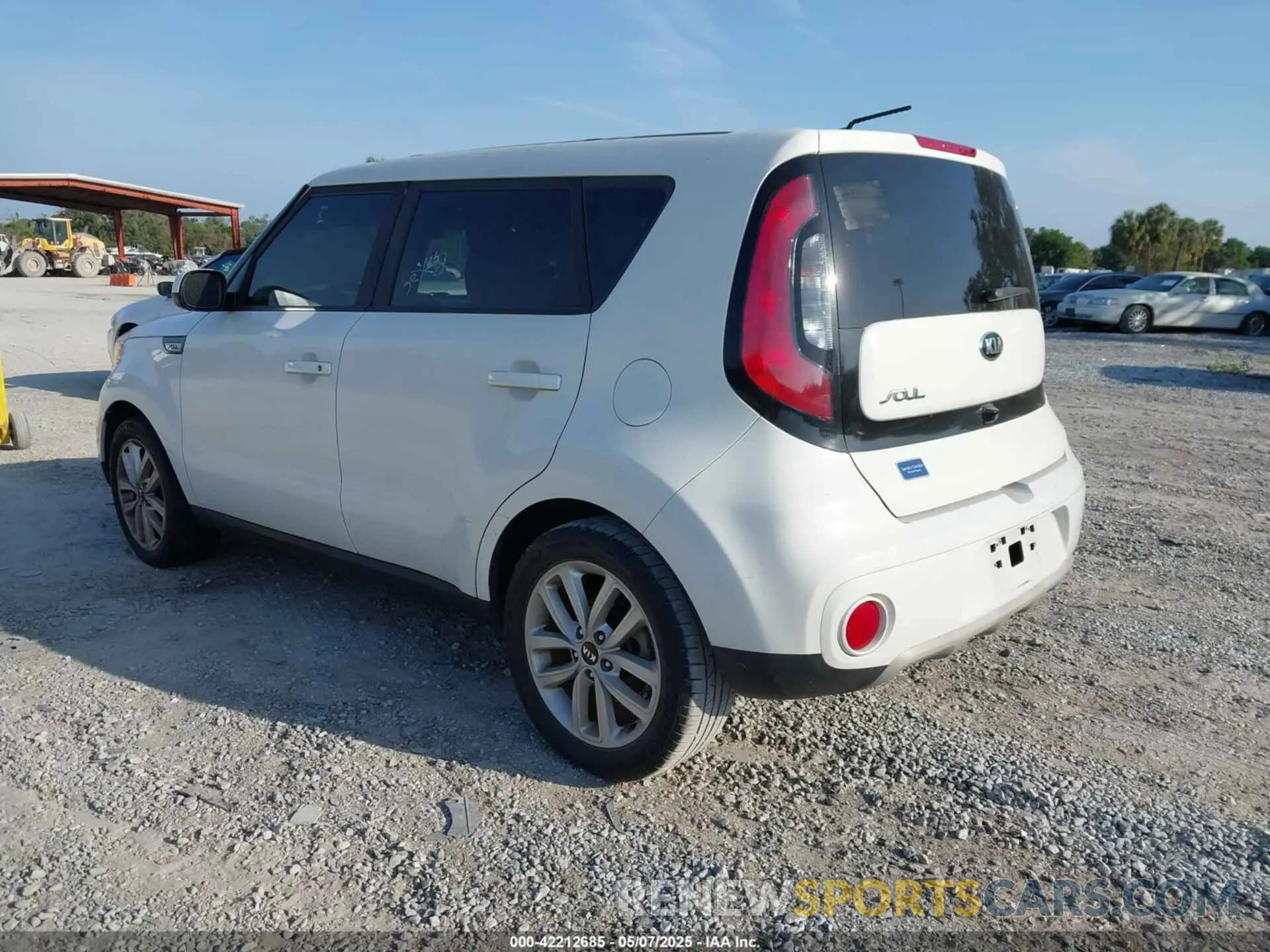 3 Photograph of a damaged car KNDJP3A51K7675474 KIA SOUL 2019