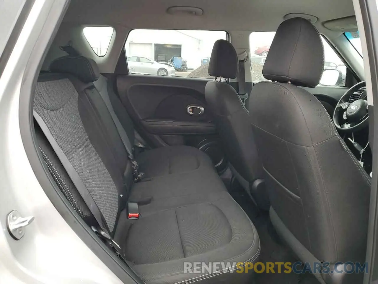 10 Photograph of a damaged car KNDJP3A51K7678360 KIA SOUL 2019