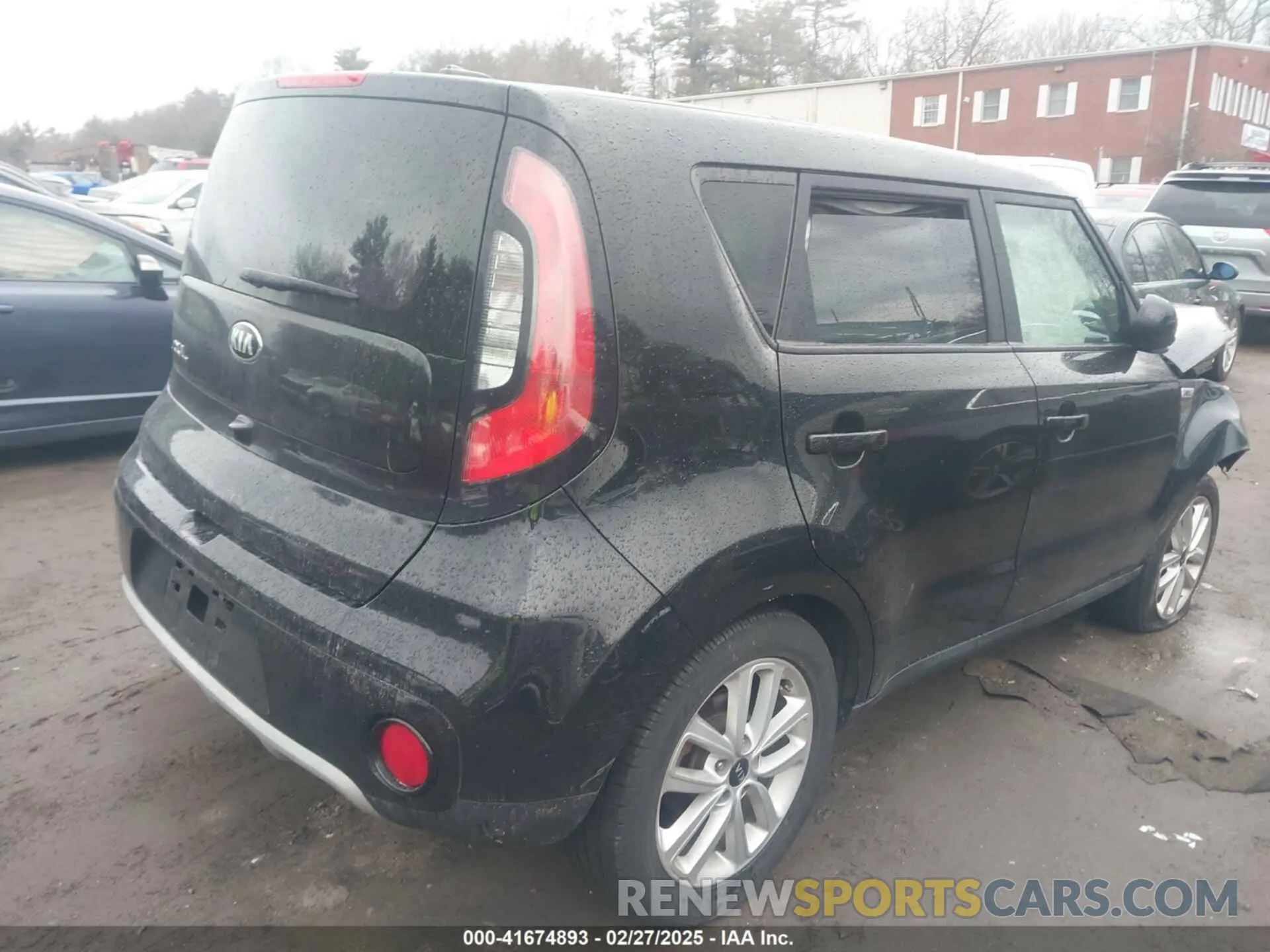 4 Photograph of a damaged car KNDJP3A51K7913226 KIA SOUL 2019