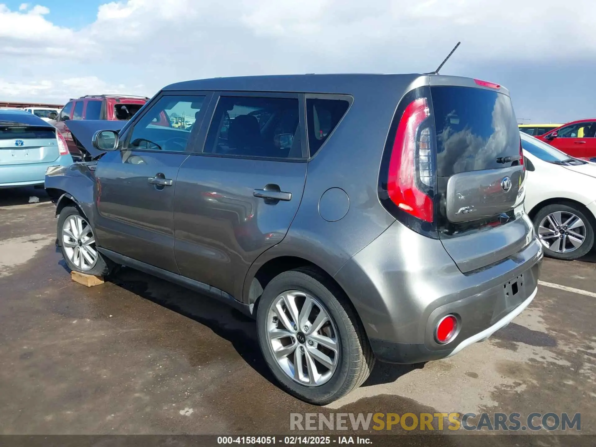 3 Photograph of a damaged car KNDJP3A52K7007909 KIA SOUL 2019