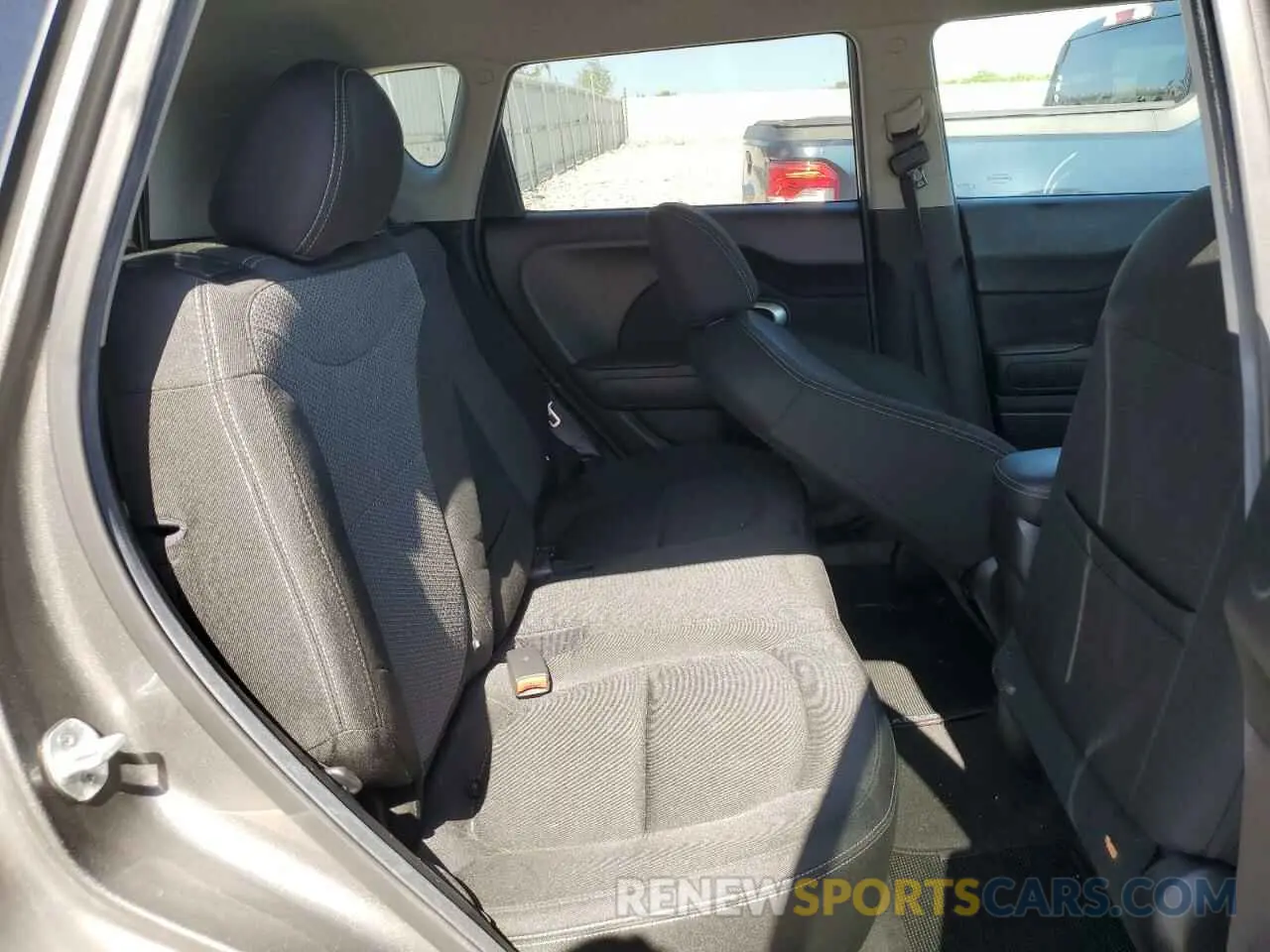 10 Photograph of a damaged car KNDJP3A52K7017744 KIA SOUL 2019